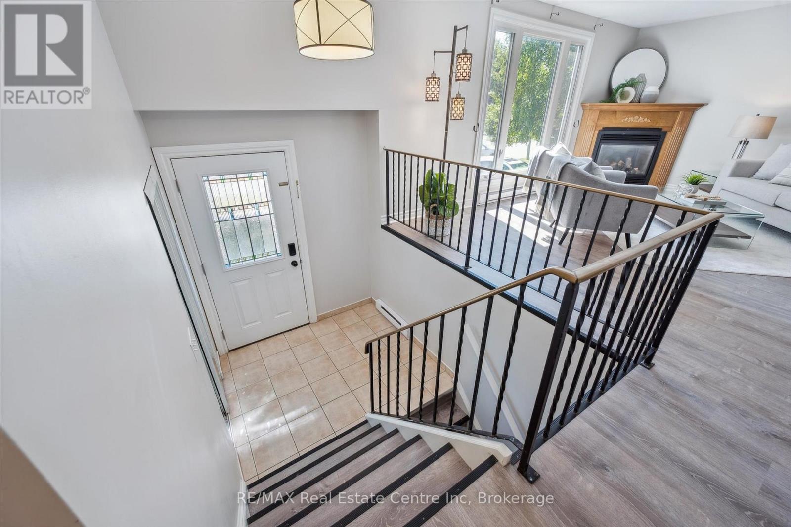 59 Steffler Drive, Guelph, Ontario N1G 3L5 - Photo 5 - X12379136