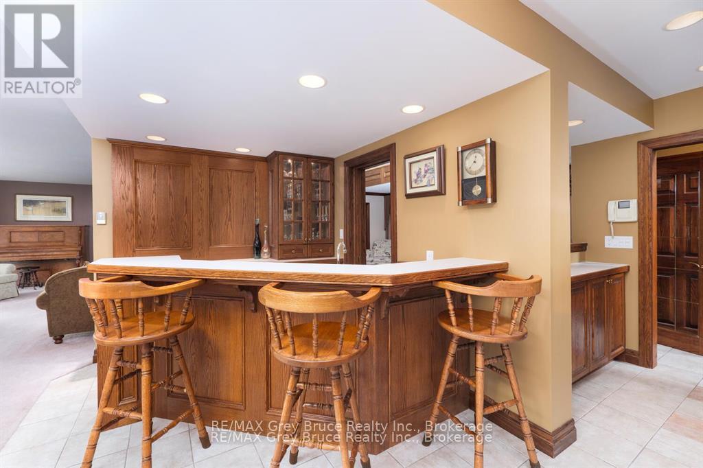 525 4th Avenue W, Owen Sound, Ontario  N4K 4V3 - Photo 17 - X12379156