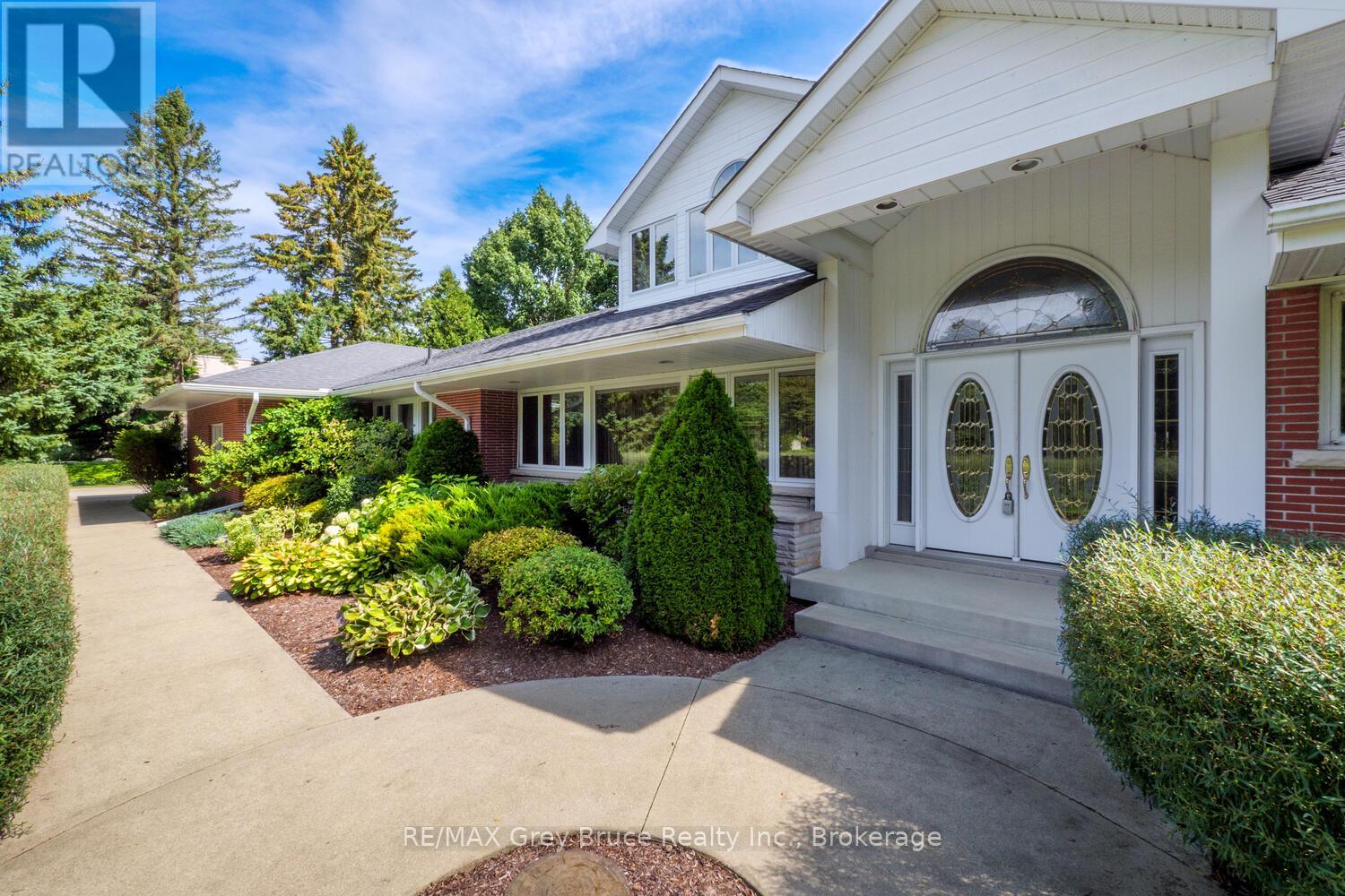 525 4th Avenue W, Owen Sound, Ontario  N4K 4V3 - Photo 6 - X12379156