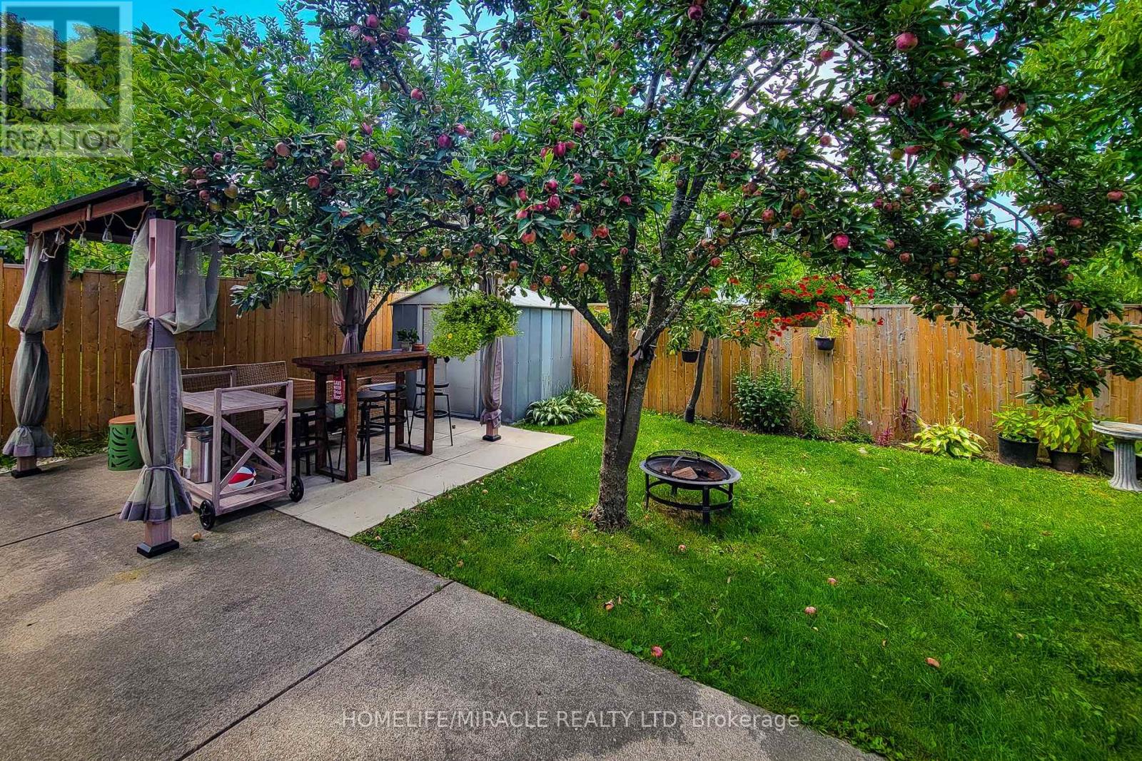 12 Maitland Avenue, Hamilton, Ontario  L9A 3J3 - Photo 5 - X12379126