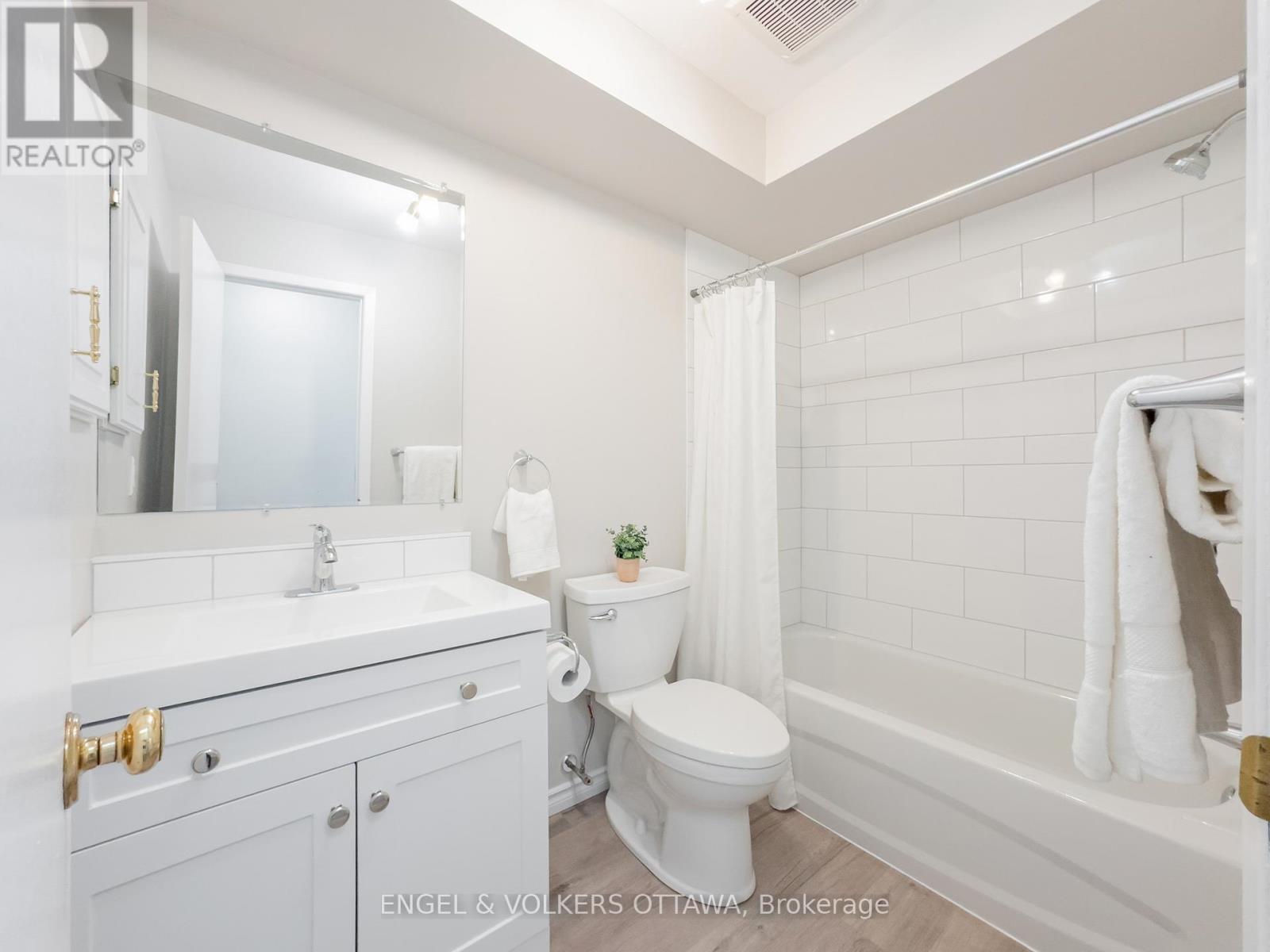 1504 Tanguay Court, Ottawa, Ontario  K2L 3X8 - Photo 20 - X12379159