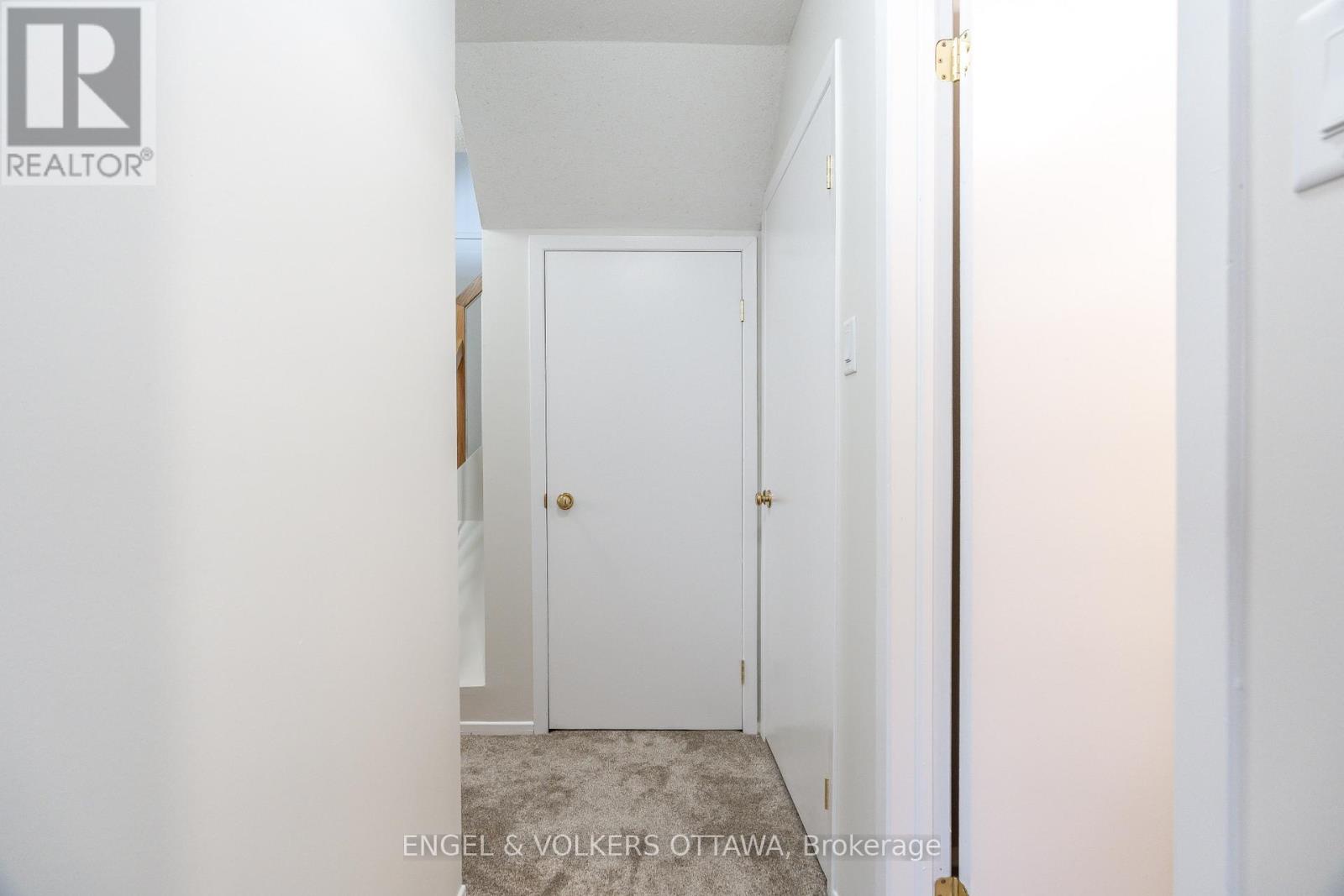 1504 Tanguay Court, Ottawa, Ontario  K2L 3X8 - Photo 28 - X12379159