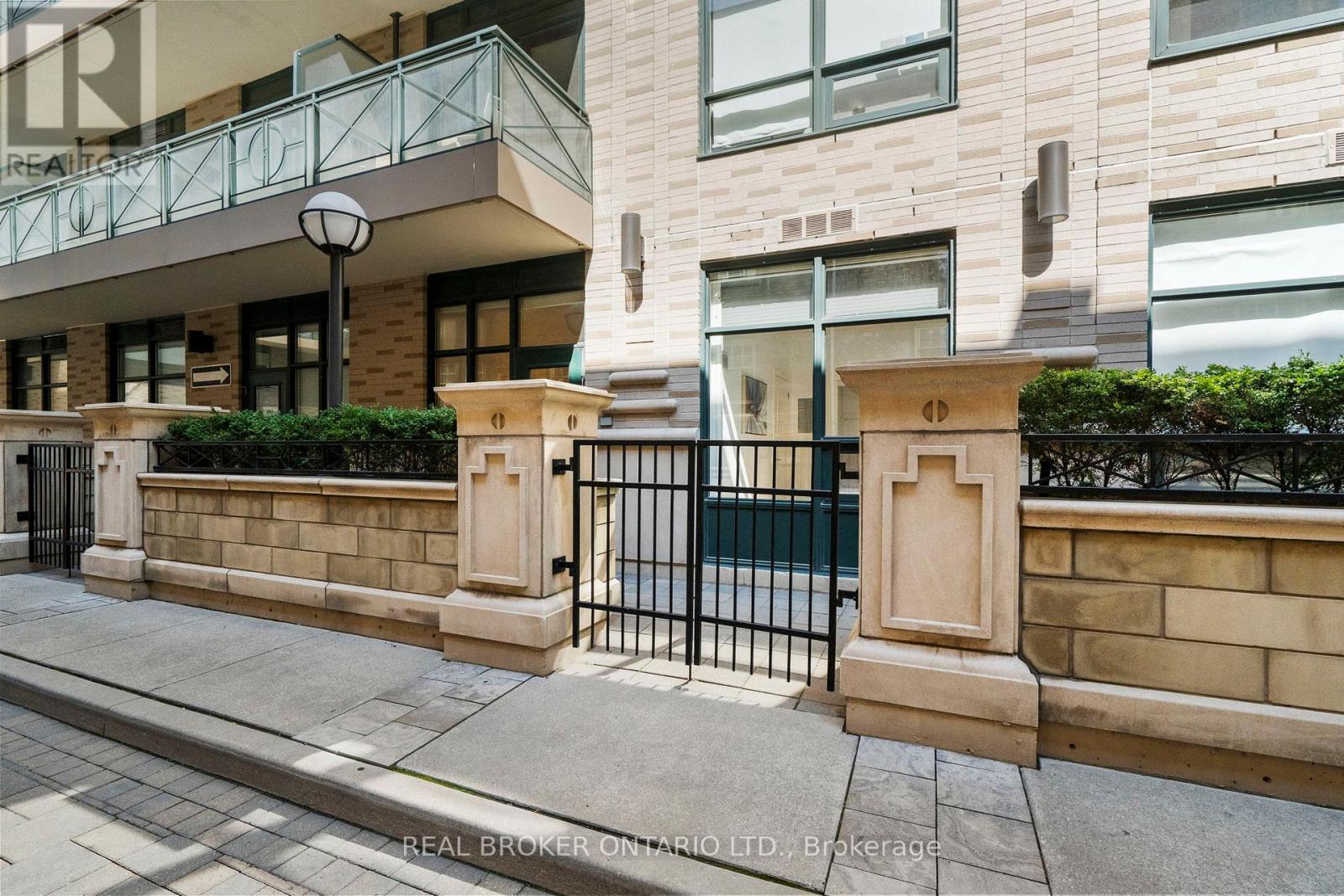 109 - 35 Hayden Street, Toronto, Ontario  M4Y 3C3 - Photo 4 - C12379186