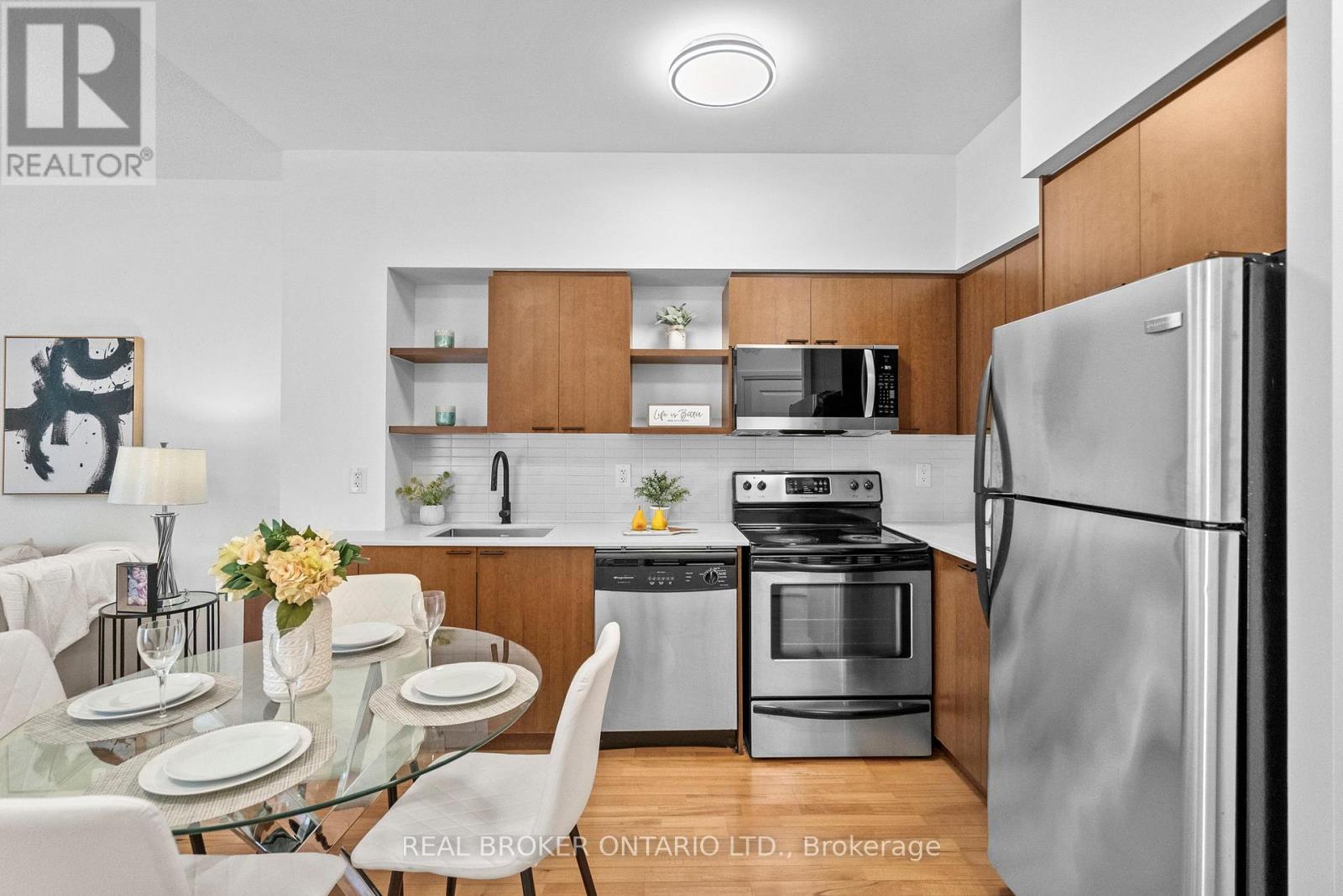 109 - 35 Hayden Street, Toronto, Ontario  M4Y 3C3 - Photo 9 - C12379186