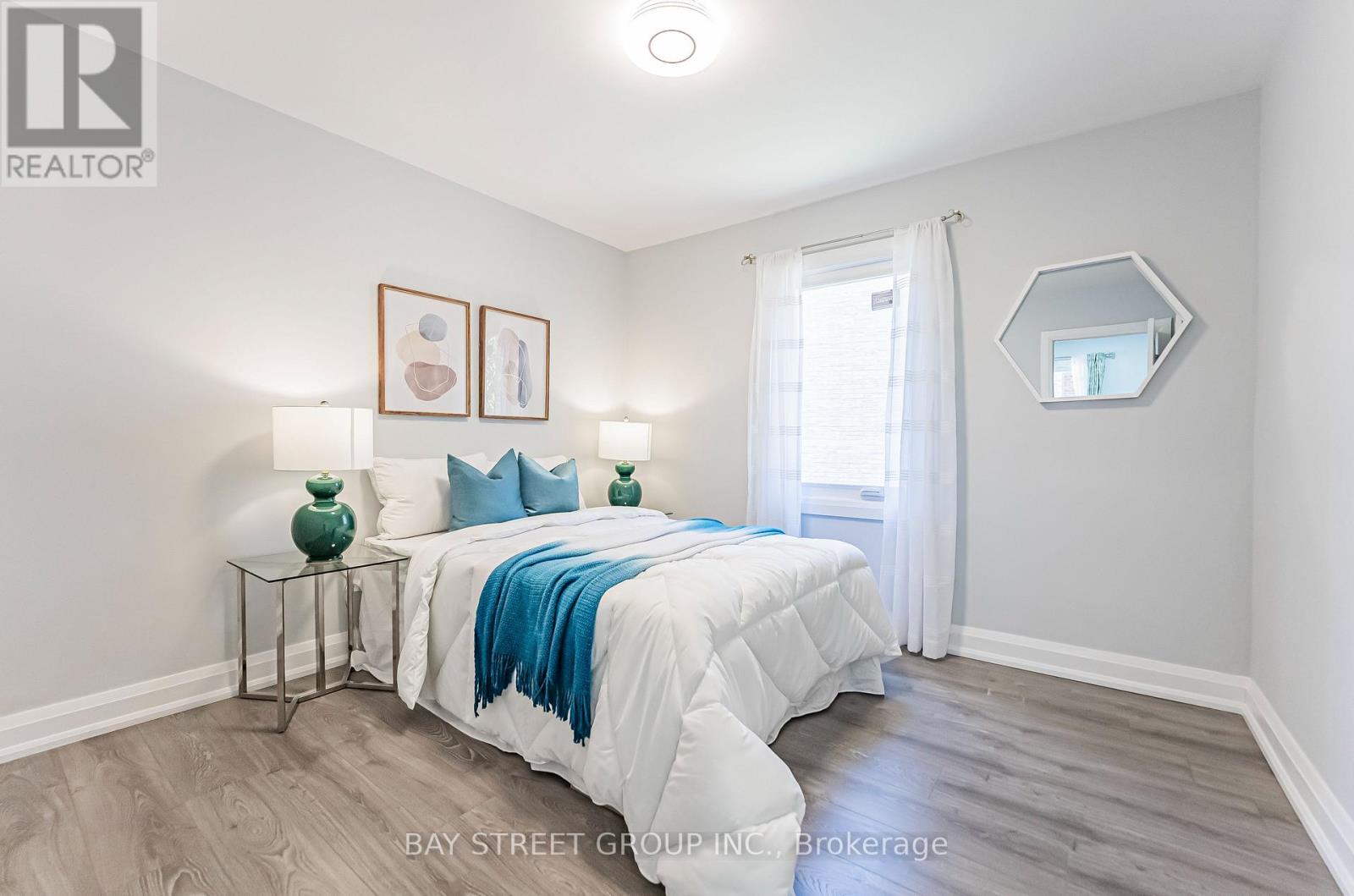 51 Rockport Crescent, Richmond Hill (Crosby), Ontario  L4C 2L7 - Photo 17 - N12379181