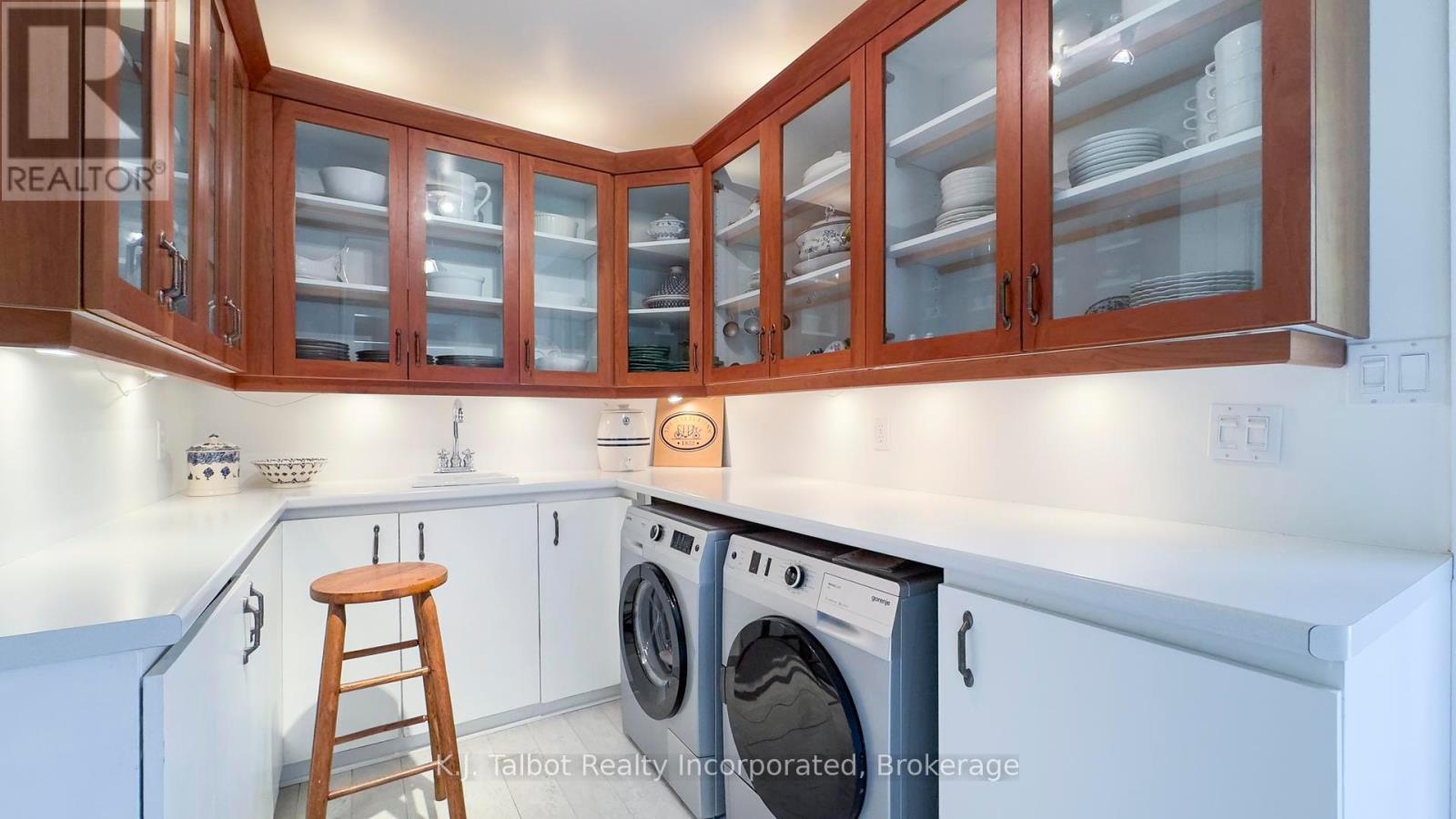 14 & 16 Chiniquy Street E, Bluewater, Ontario  N0M 1G0 - Photo 14 - X12108160