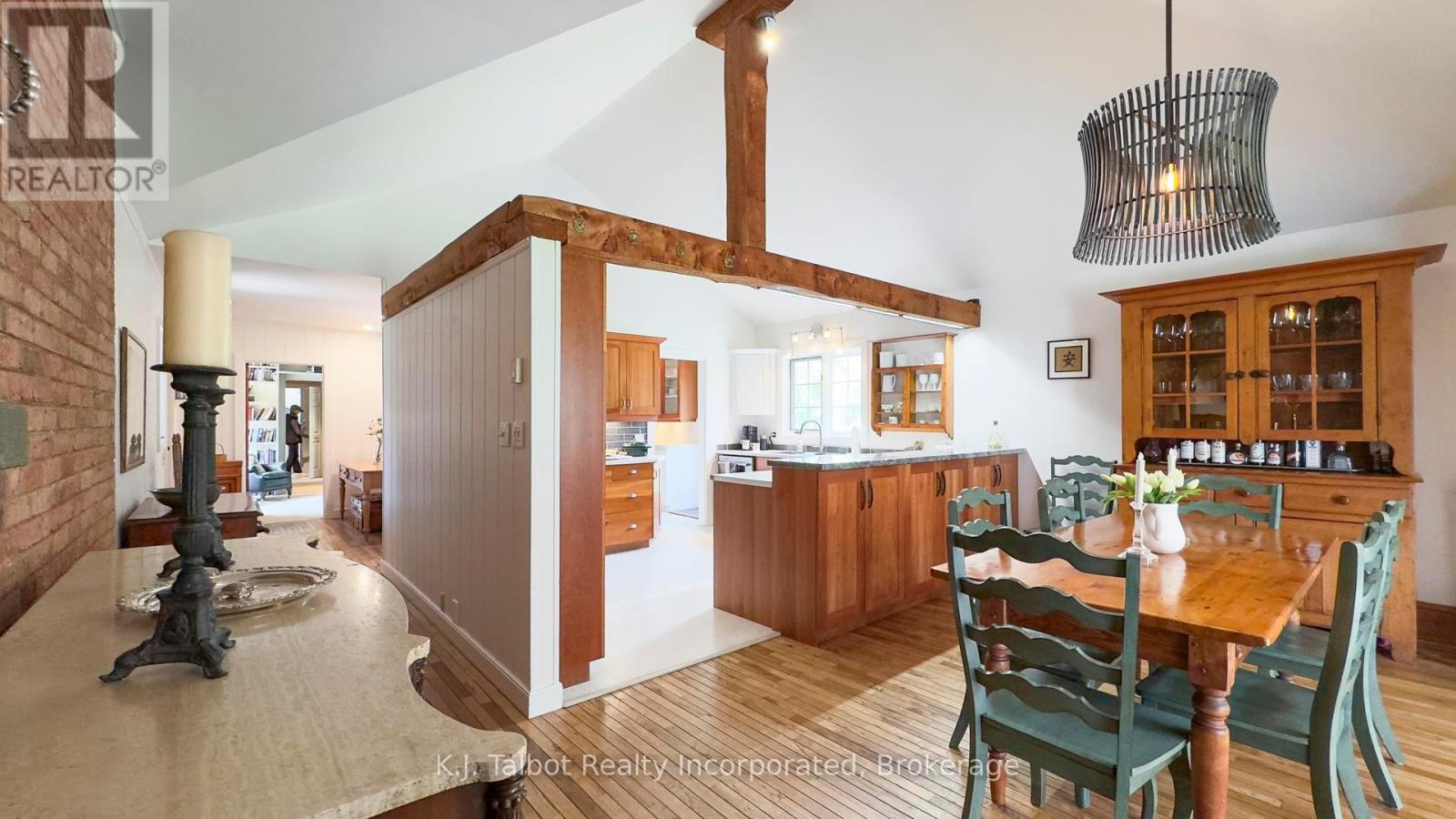 14 & 16 Chiniquy Street E, Bluewater, Ontario  N0M 1G0 - Photo 10 - X12108160
