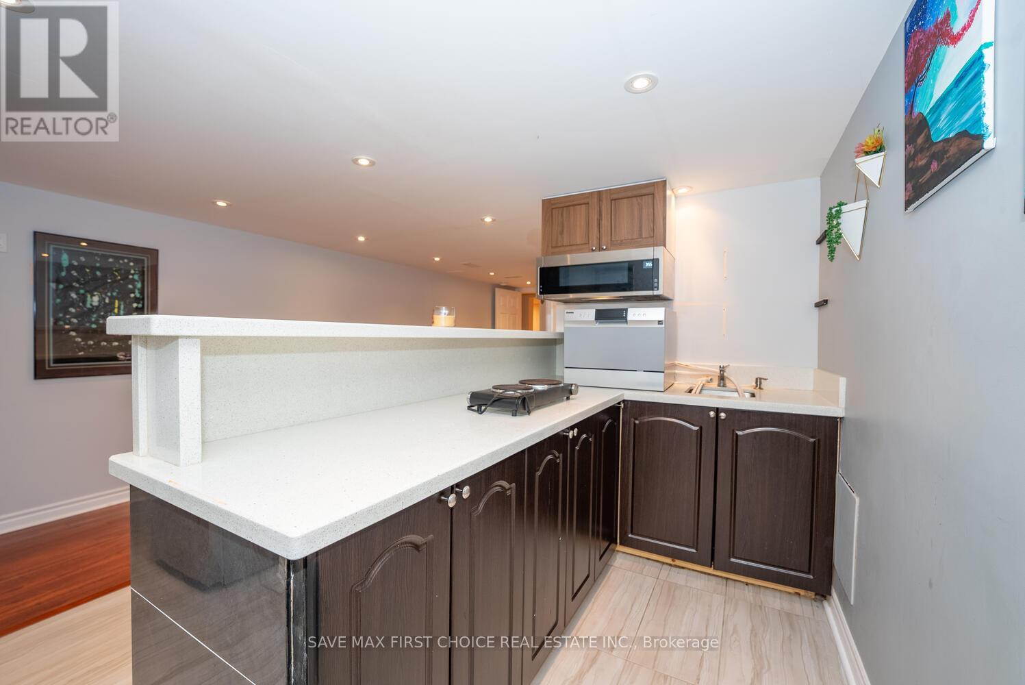 5763 Raftsman Cove, Mississauga, Ontario  L5M 7B3 - Photo 16 - W12379158