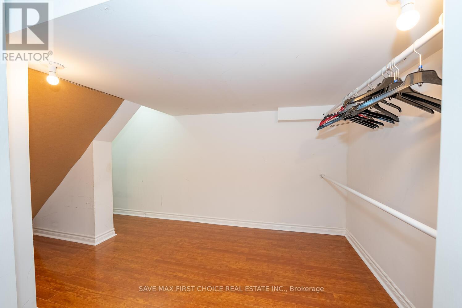 5763 Raftsman Cove, Mississauga, Ontario  L5M 7B3 - Photo 21 - W12379158