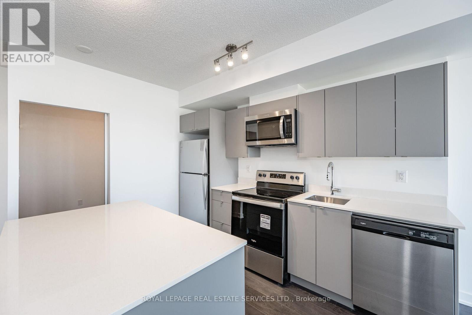 A611 - 3210 Dakota Common, Burlington, Ontario  L7M 2A8 - Photo 8 - W12379165