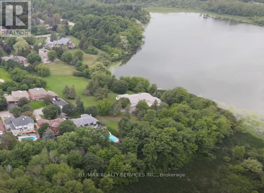 25 Brookbank Court, Brampton (Heart Lake East), Ontario  L6Z 3G4 - Photo 41 - W12379175