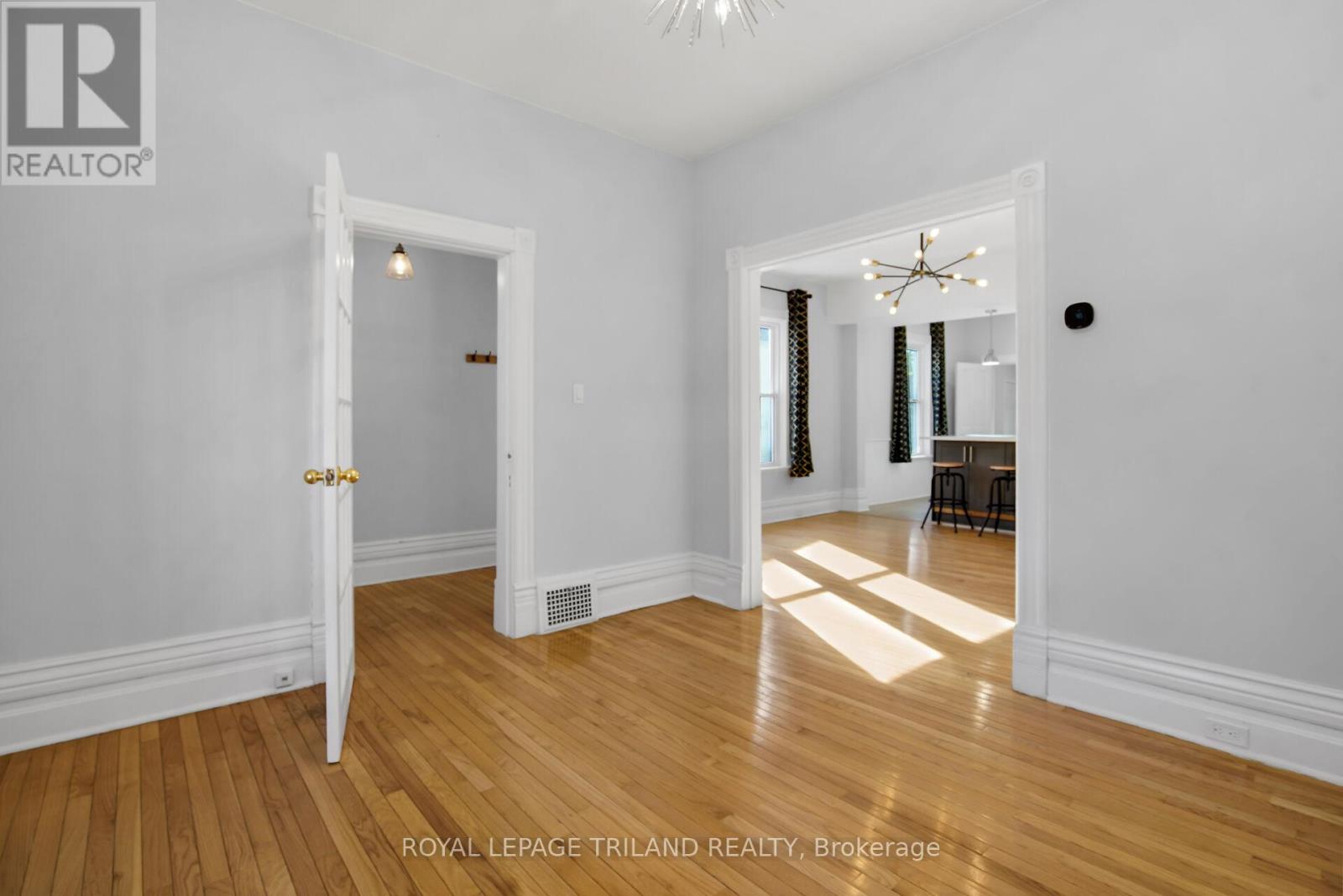 879 Trafalgar Street, London East, Ontario  N5Z 1E9 - Photo 11 - X12379141
