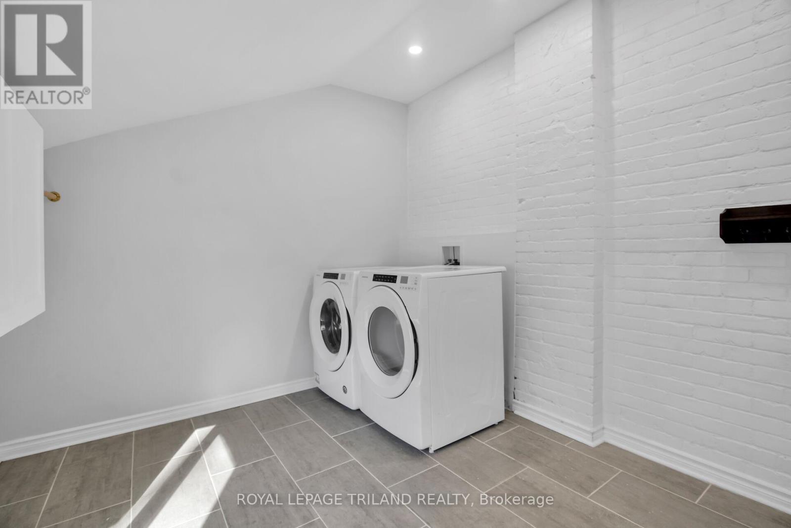 879 Trafalgar Street, London East, Ontario  N5Z 1E9 - Photo 18 - X12379141