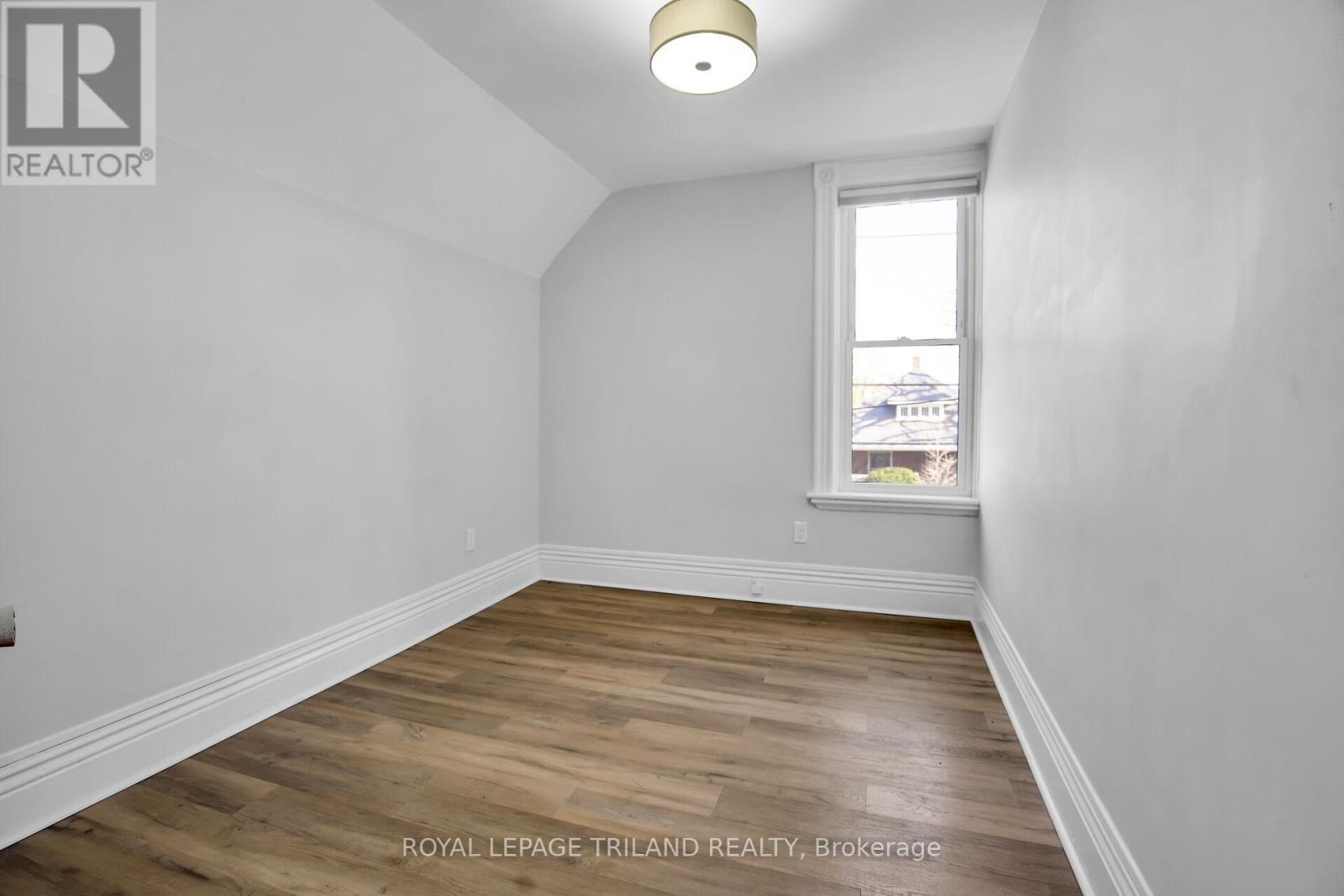 879 Trafalgar Street, London East, Ontario  N5Z 1E9 - Photo 20 - X12379141