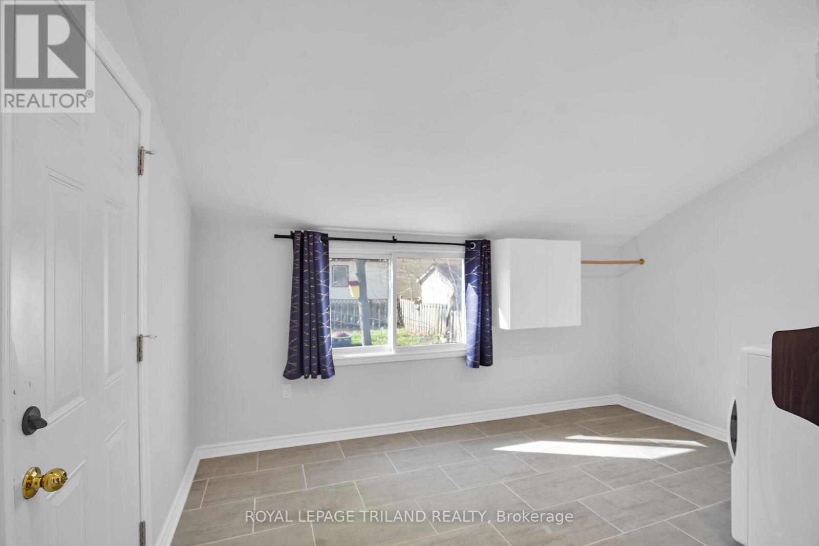 879 Trafalgar Street, London East, Ontario  N5Z 1E9 - Photo 17 - X12379141
