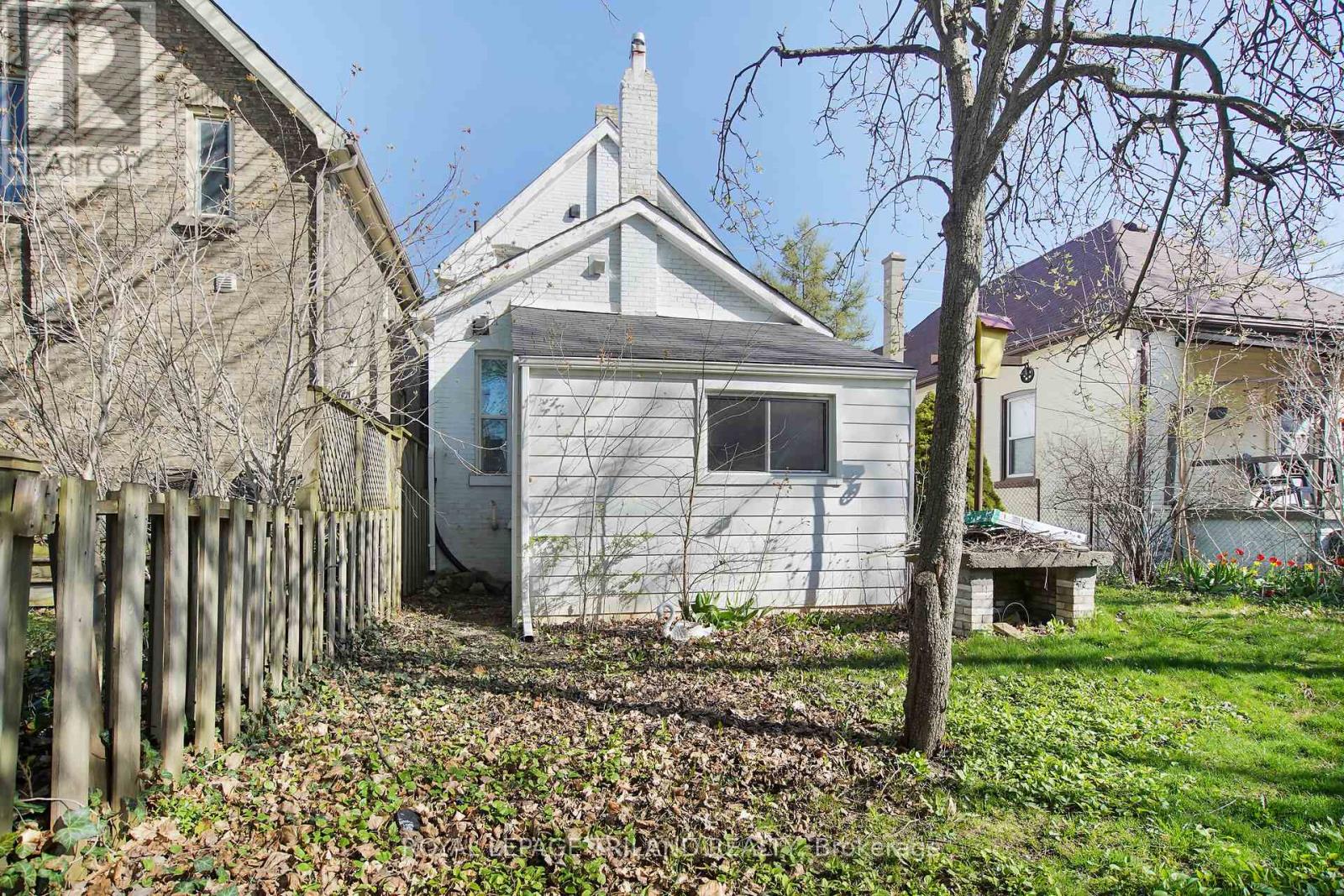 879 Trafalgar Street, London East, Ontario  N5Z 1E9 - Photo 29 - X12379141