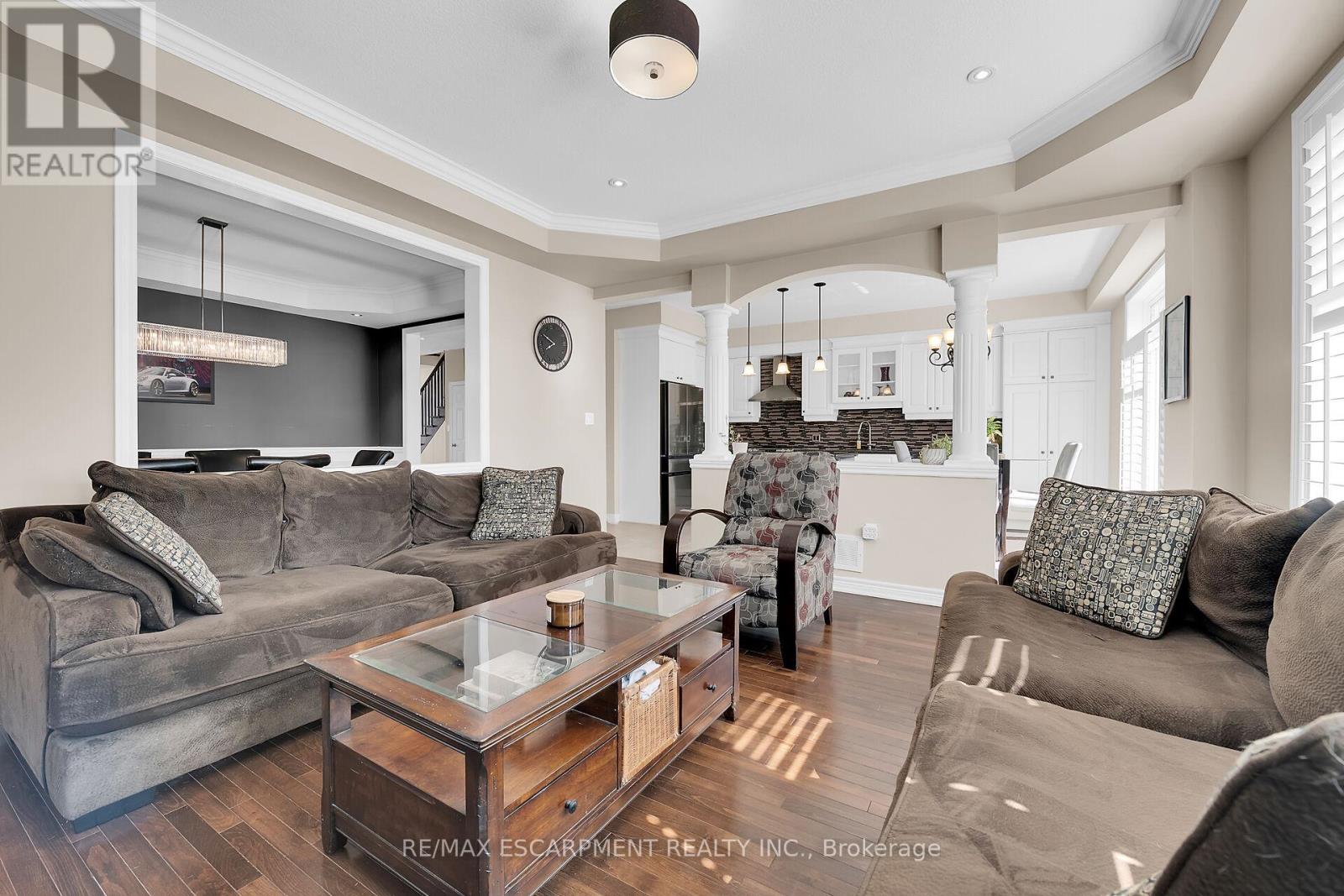 8 Chartwell Circle, Hamilton (Jerome), Ontario  L9A 0B6 - Photo 14 - X12379148