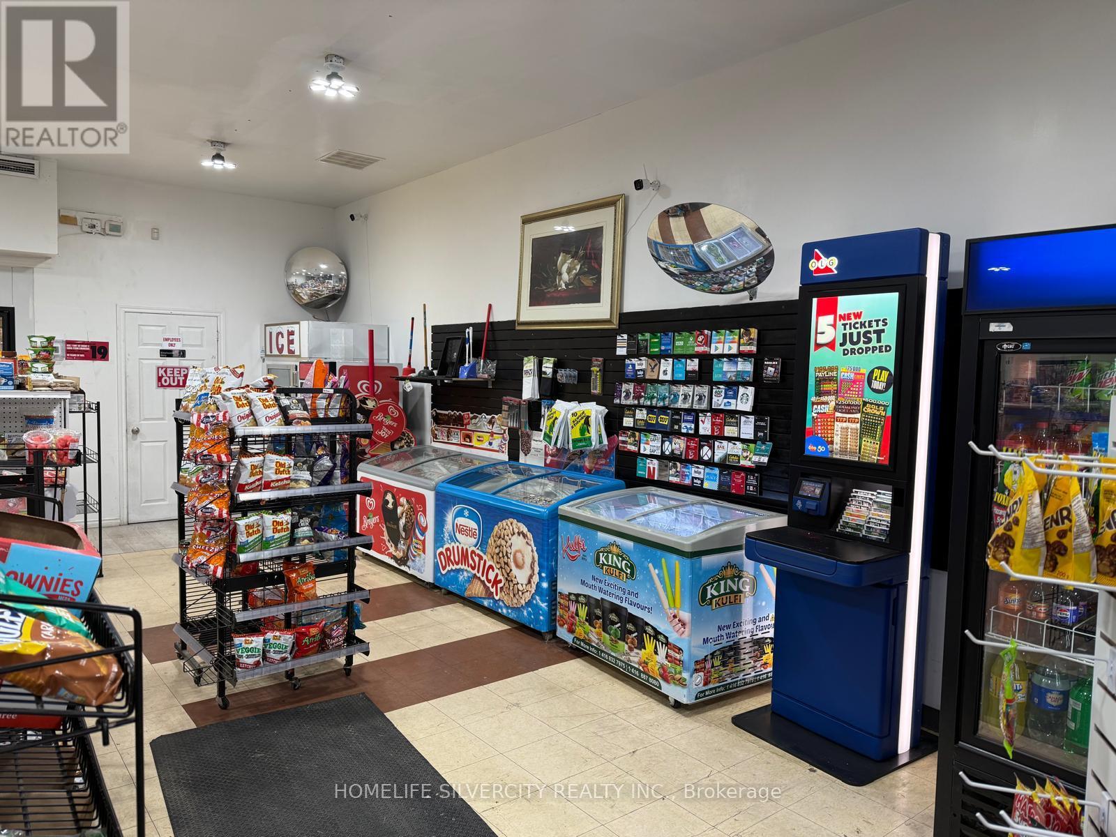165 Fisher Mills Road, Cambridge, Ontario  N3C 1E1 - Photo 3 - X12379189