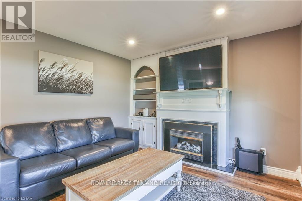 72 Toulon Crescent, London East, Ontario  N5V 1J5 - Photo 11 - X12379220