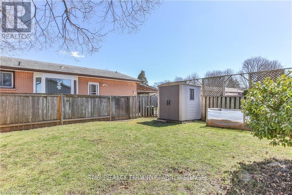 72 Toulon Crescent, London East, Ontario  N5V 1J5 - Photo 25 - X12379220