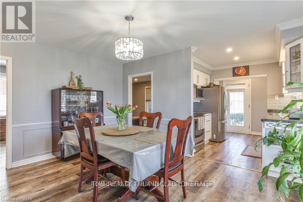 72 Toulon Crescent, London East, Ontario  N5V 1J5 - Photo 8 - X12379220