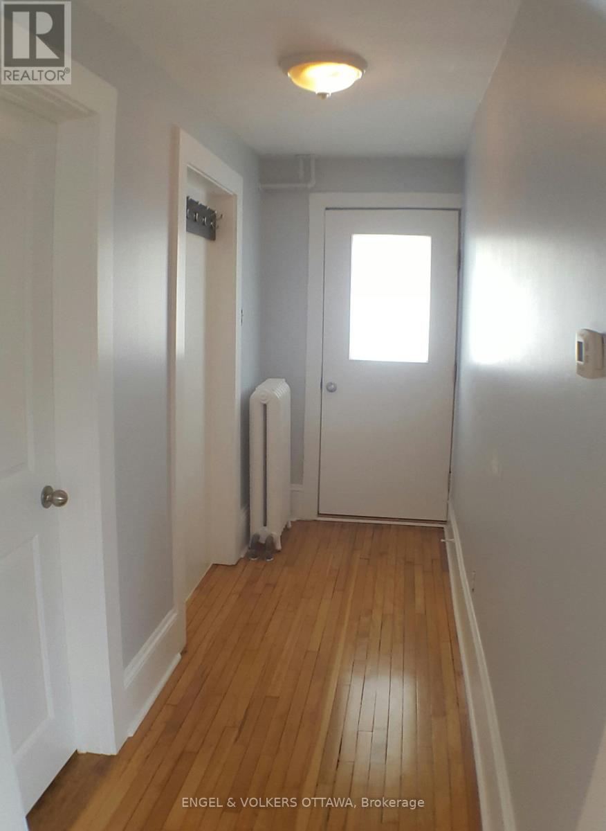 989 Bakervale Drive, Ottawa, Ontario  K1Z 6N7 - Photo 16 - X12379215