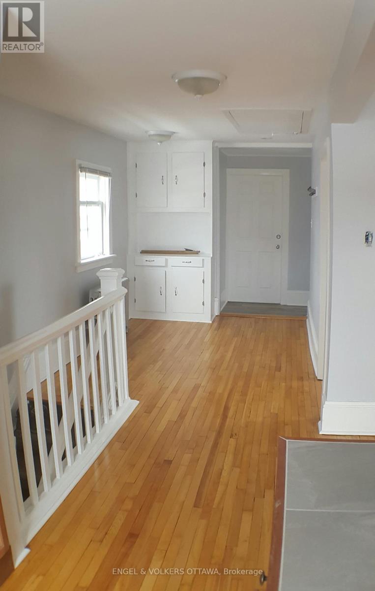 989 Bakervale Drive, Ottawa, Ontario  K1Z 6N7 - Photo 24 - X12379215
