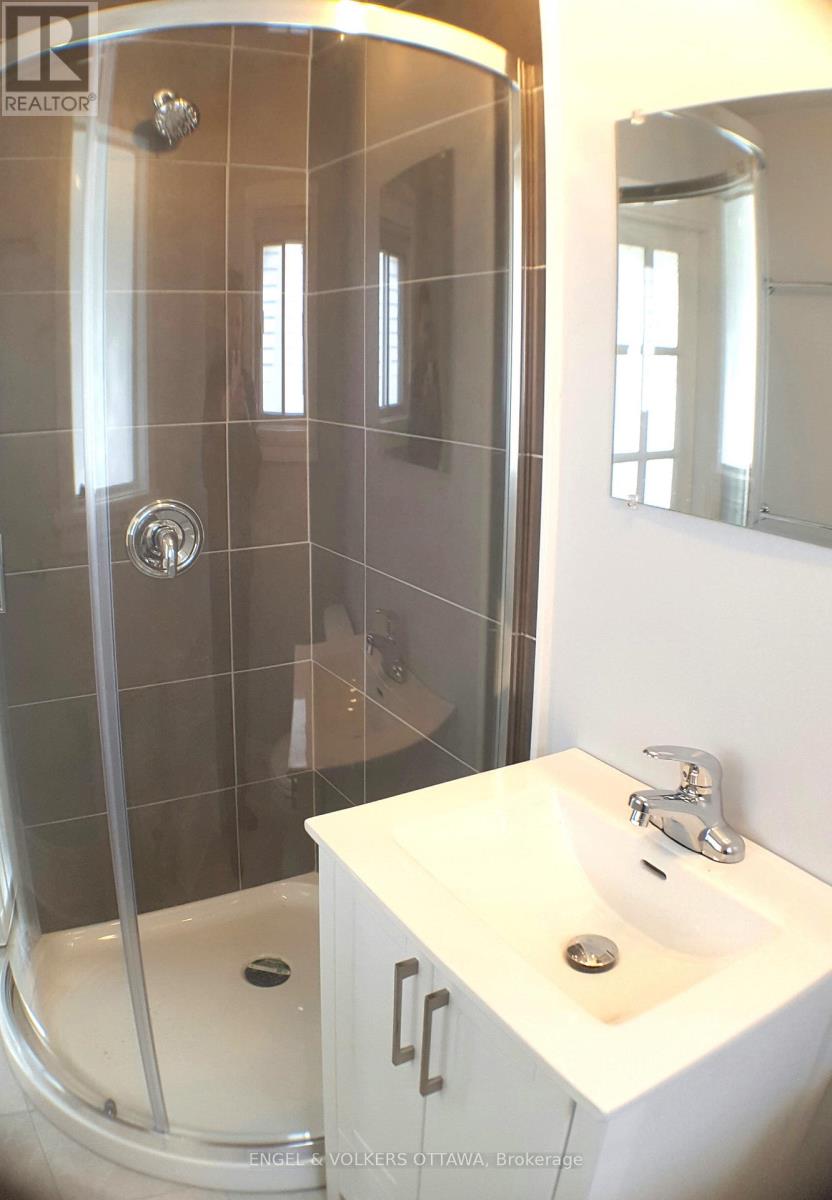 989 Bakervale Drive, Ottawa, Ontario  K1Z 6N7 - Photo 28 - X12379215