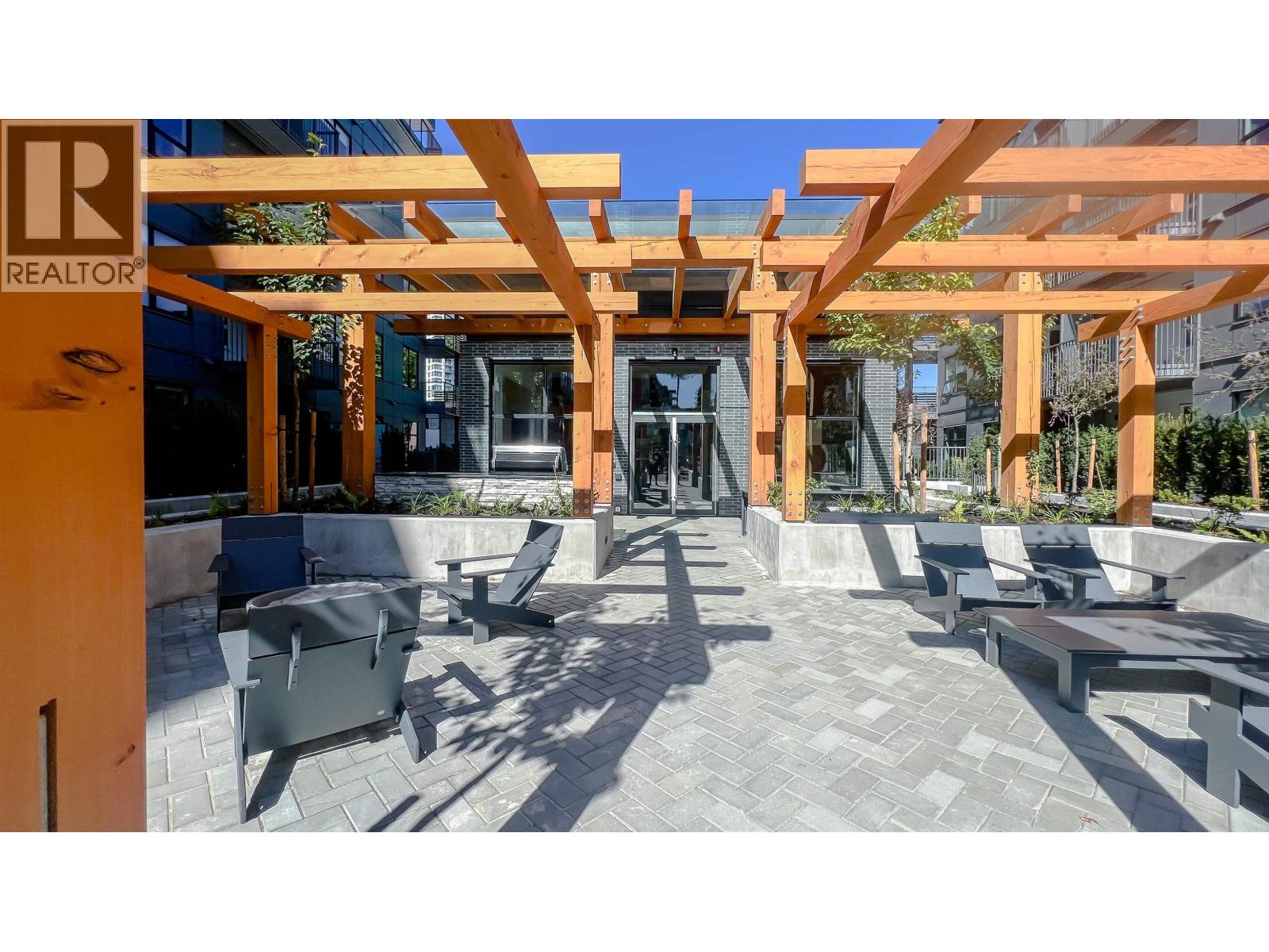 111 645 Como Lake Avenue, Coquitlam, British Columbia  V3J 0N9 - Photo 12 - R3043403