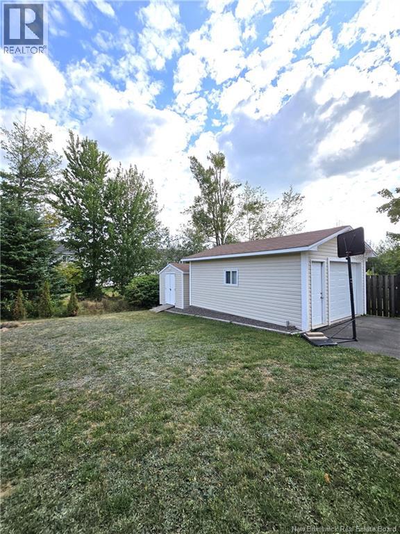 473 Evergreen Drive, Moncton, New Brunswick  E1G 0L1 - Photo 3 - NB123770