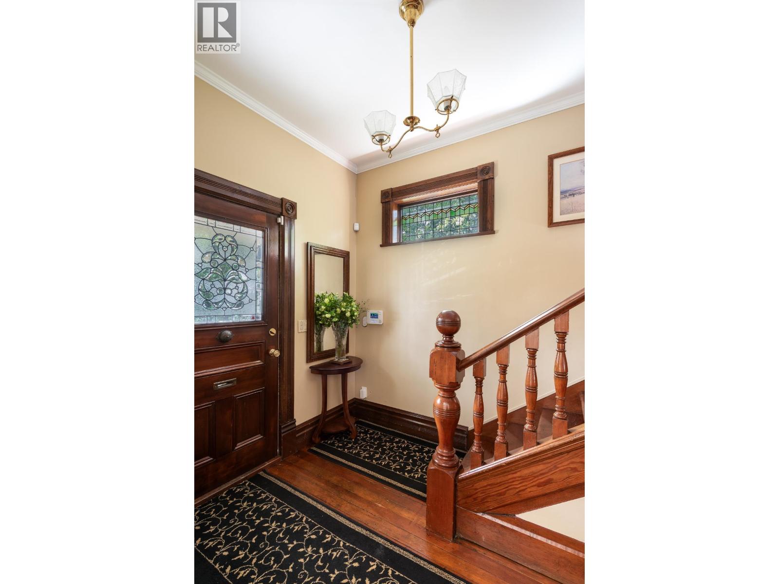 335 Fourth Street, New Westminster, British Columbia  V3L 2V3 - Photo 4 - R3043375