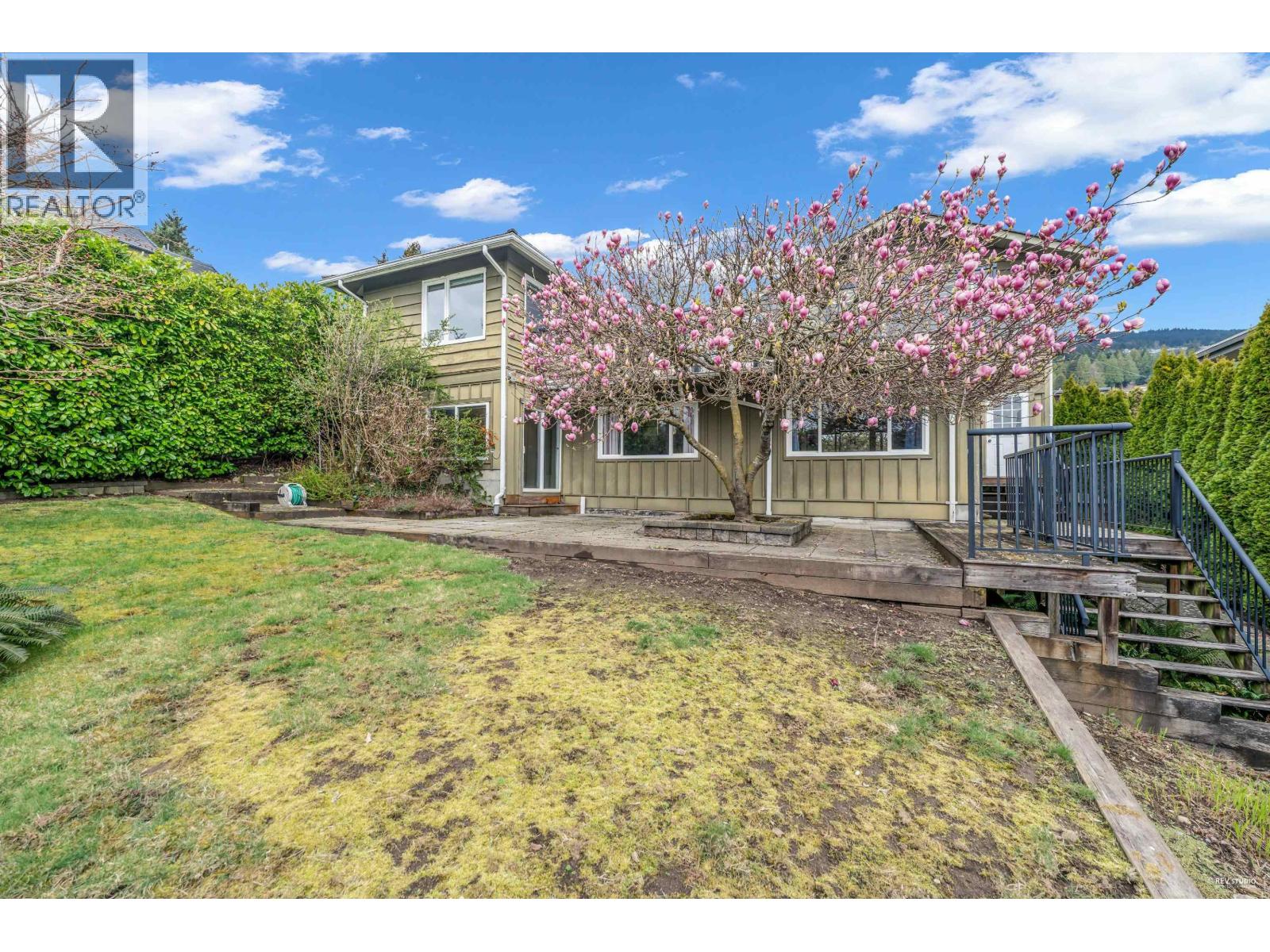 2558 Mathers Avenue, West Vancouver, British Columbia  V7V 2J1 - Photo 33 - R3043419