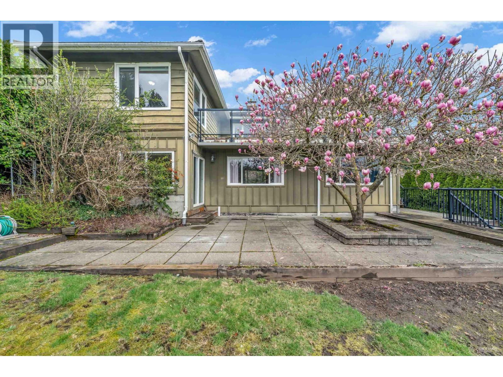 2558 Mathers Avenue, West Vancouver, British Columbia  V7V 2J1 - Photo 34 - R3043419