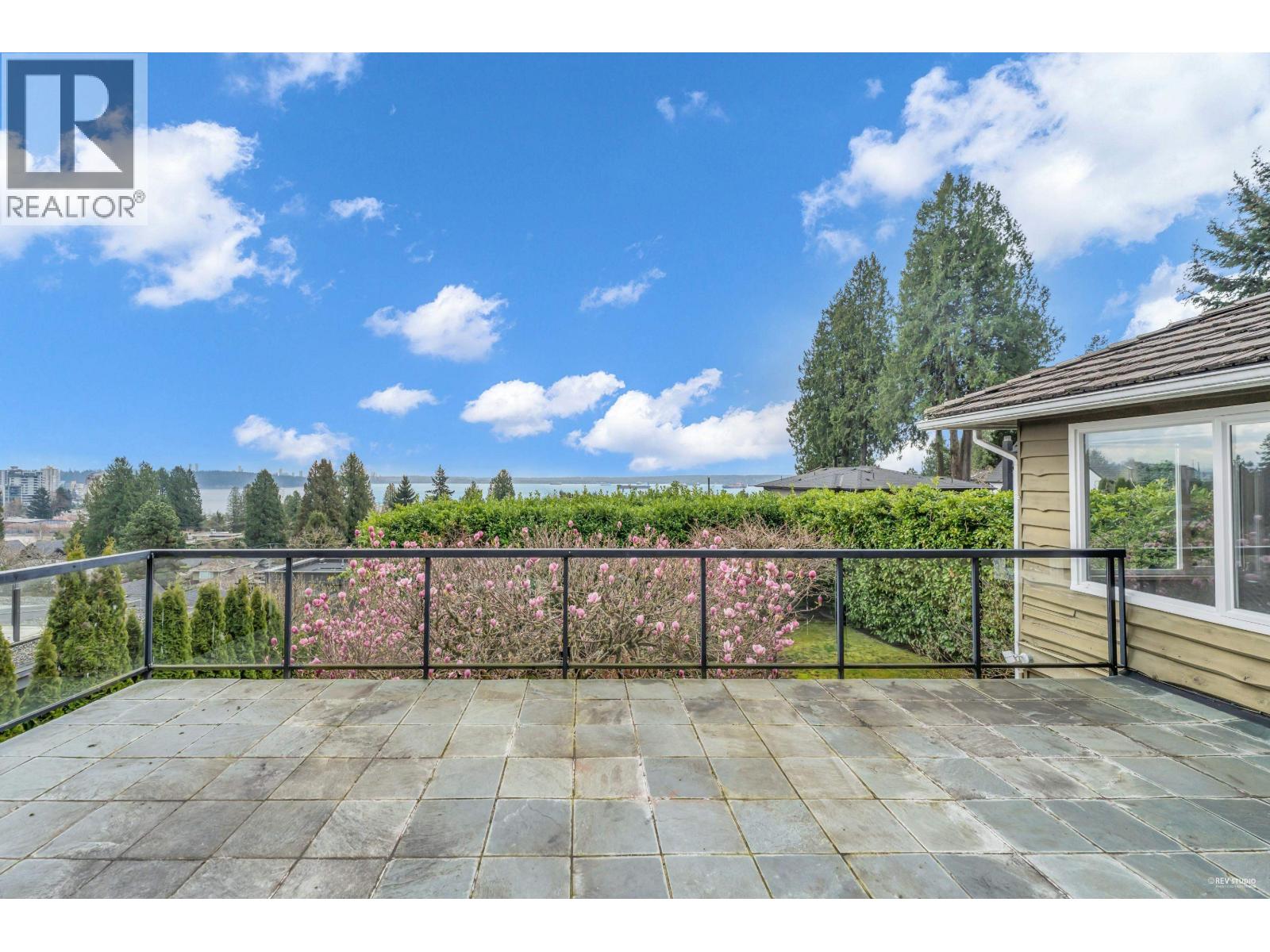 2558 Mathers Avenue, West Vancouver, British Columbia  V7V 2J1 - Photo 7 - R3043419