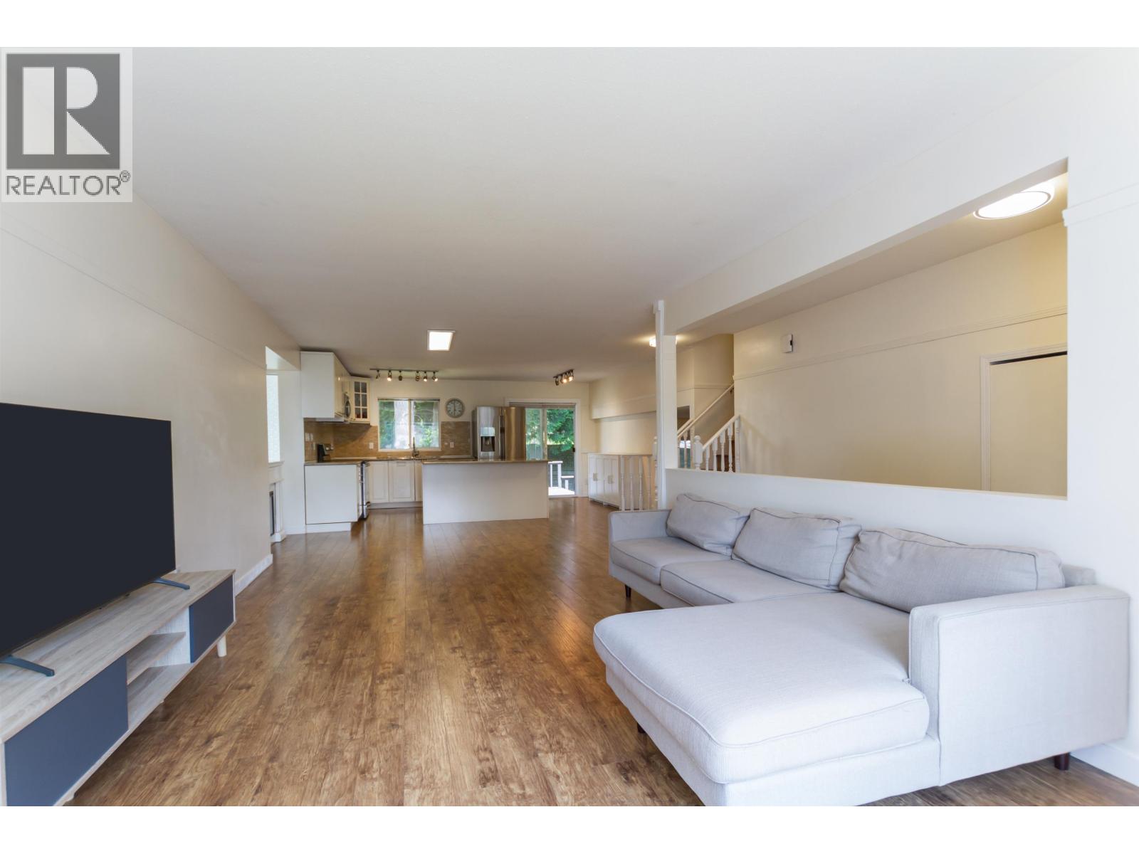 Property at 19439 DAVISON ROAD image 5