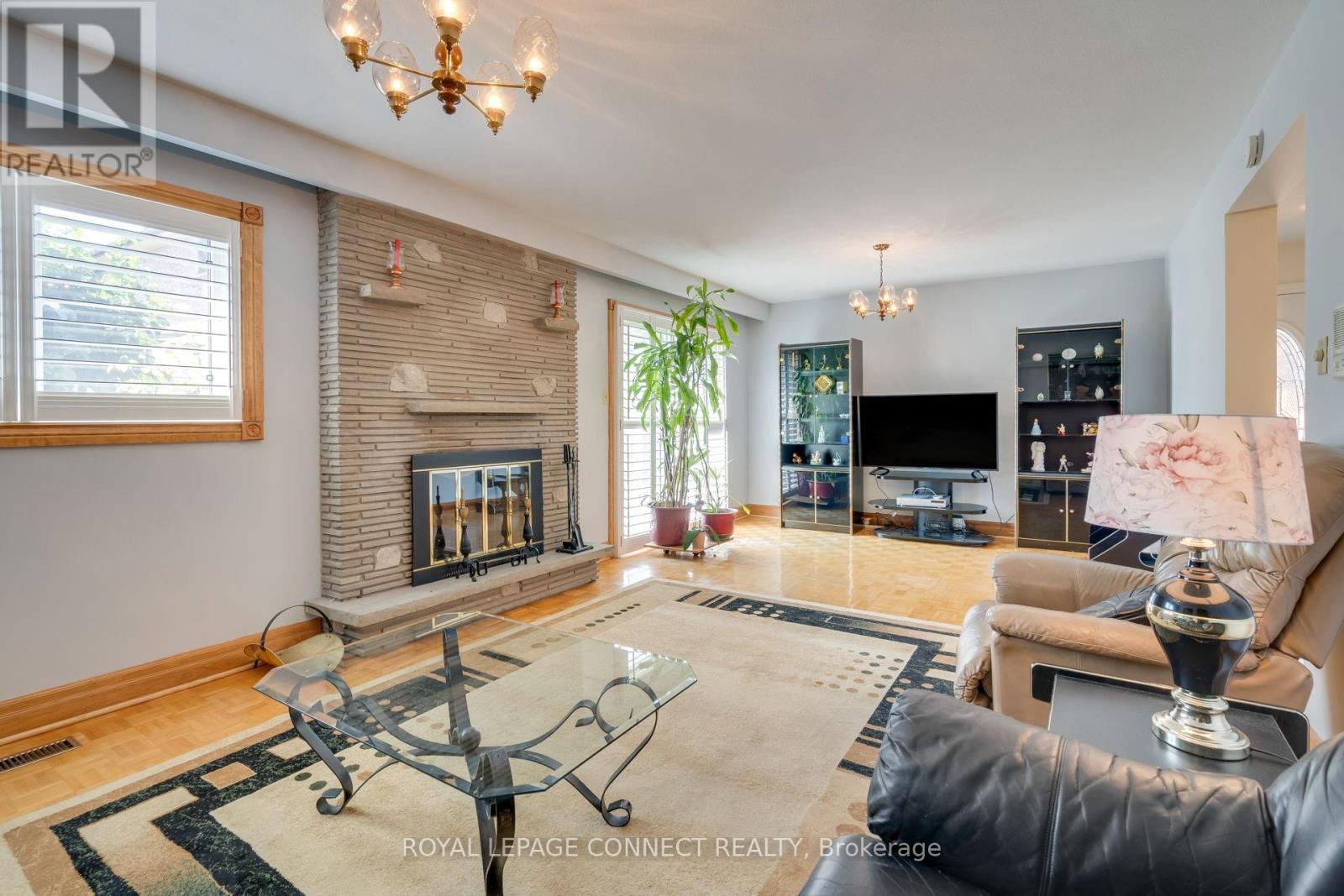 17 Altair Avenue, Toronto, Ontario  M1W 2R1 - Photo 10 - E12377192