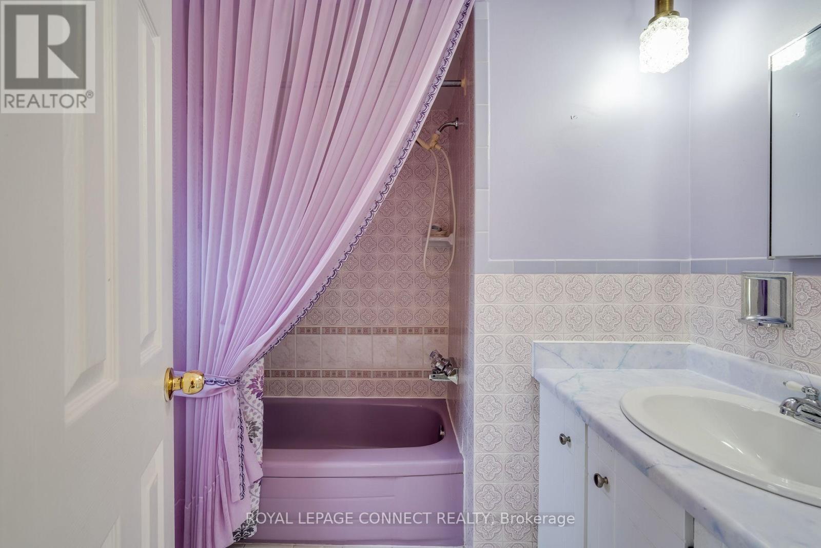 17 Altair Avenue, Toronto, Ontario  M1W 2R1 - Photo 17 - E12377192
