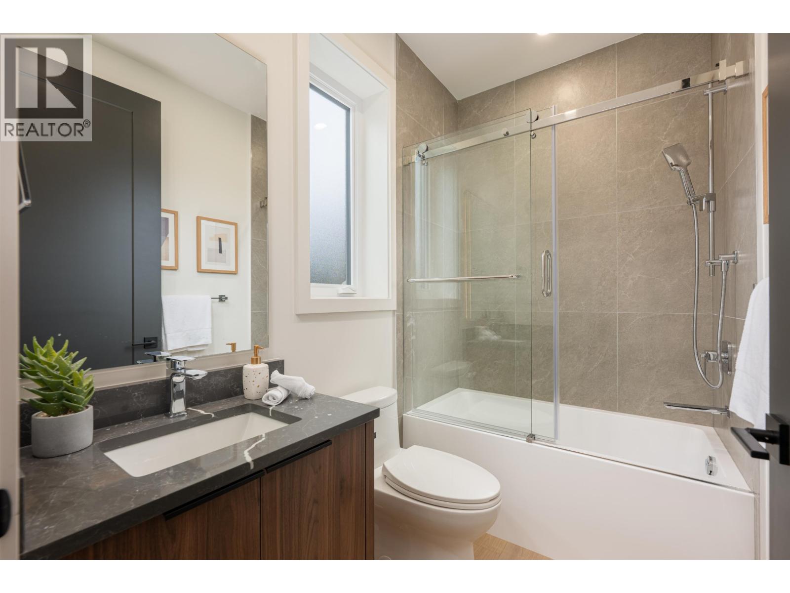 3468 Franklin Street, Vancouver, British Columbia  V5K 1Y3 - Photo 8 - R3041939