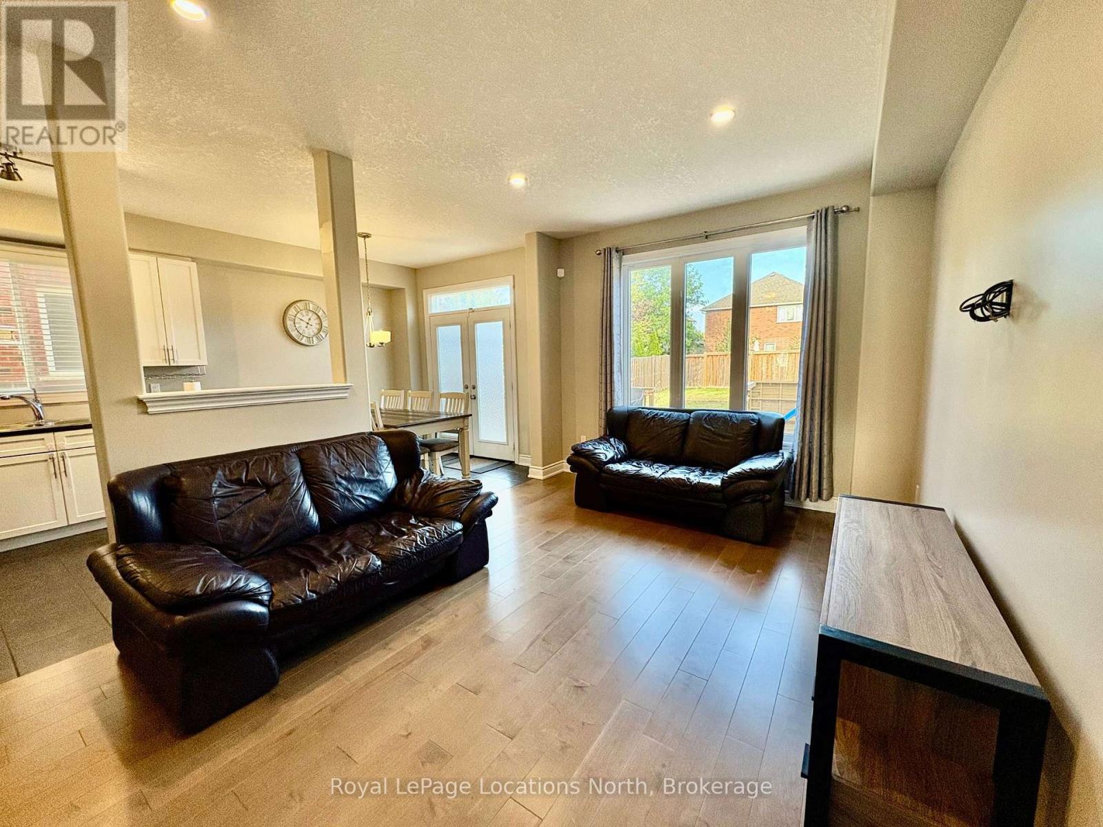 74 Garbutt Crescent, Collingwood, Ontario  L9Y 0H7 - Photo 4 - S12379218