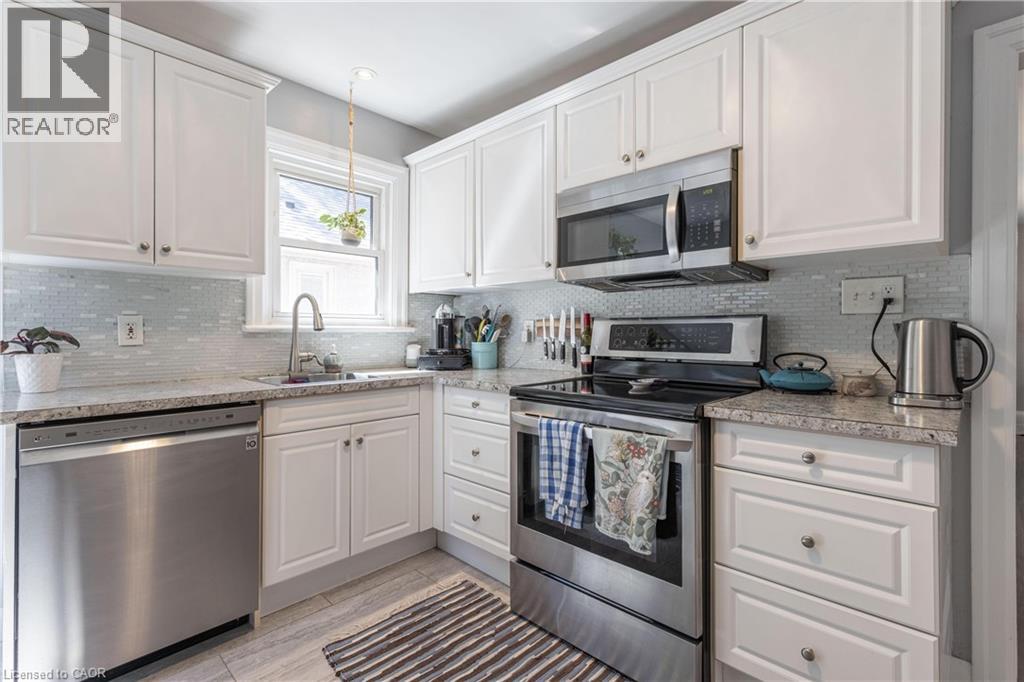 3956 St James Avenue, Niagara Falls, Ontario  L2J 2R3 - Photo 10 - 40765984