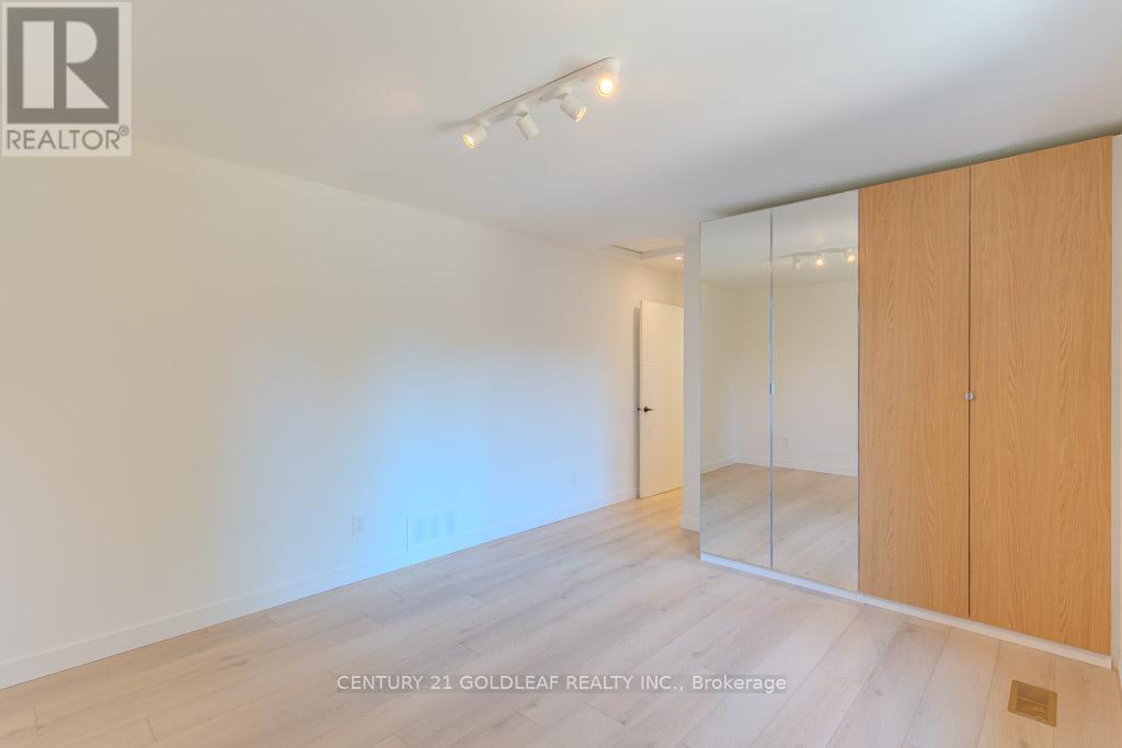 29 Crownhill Street, Ottawa, Ontario  K1J 7K3 - Photo 19 - X12379275