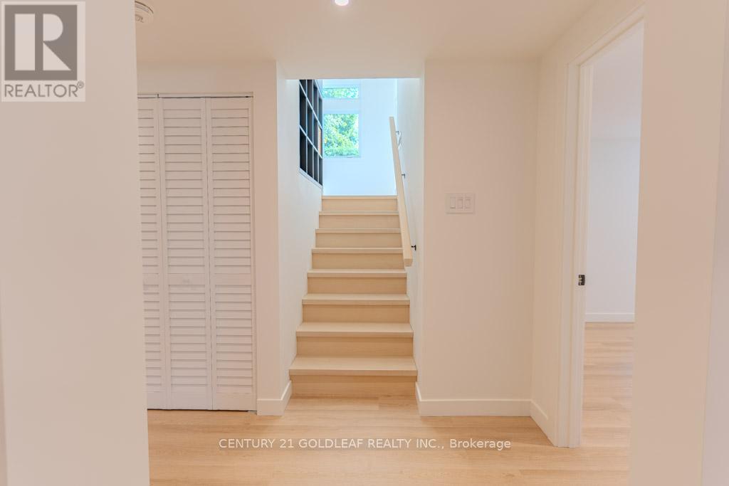 29 Crownhill Street, Ottawa, Ontario  K1J 7K3 - Photo 29 - X12379275