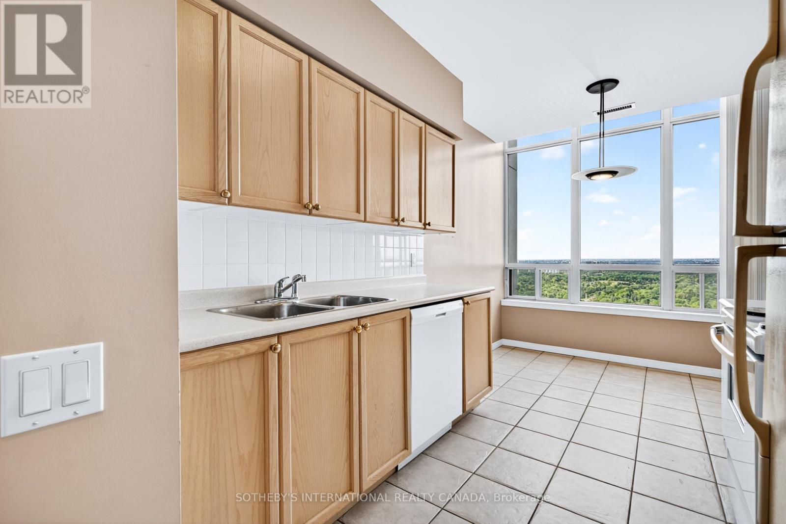 Ph101 - 8 Hillcrest Avenue, Toronto, Ontario  M2N 6Y6 - Photo 22 - C12378069