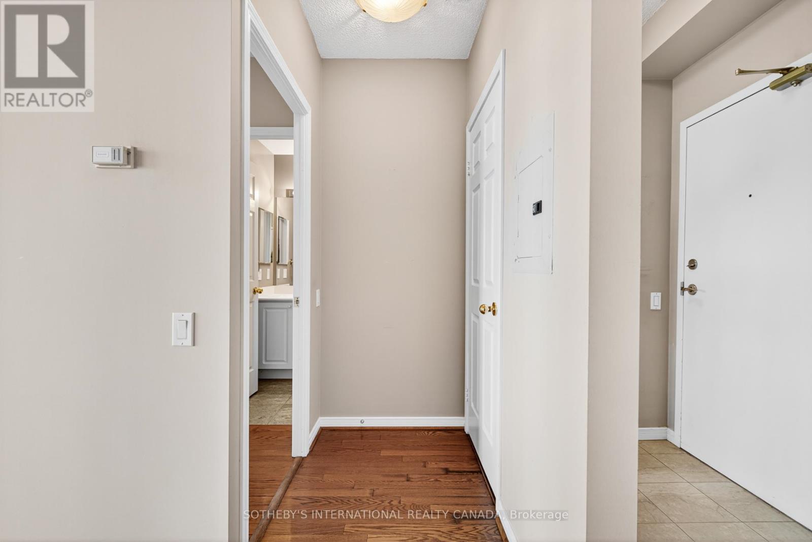 Ph101 - 8 Hillcrest Avenue, Toronto, Ontario  M2N 6Y6 - Photo 36 - C12378069