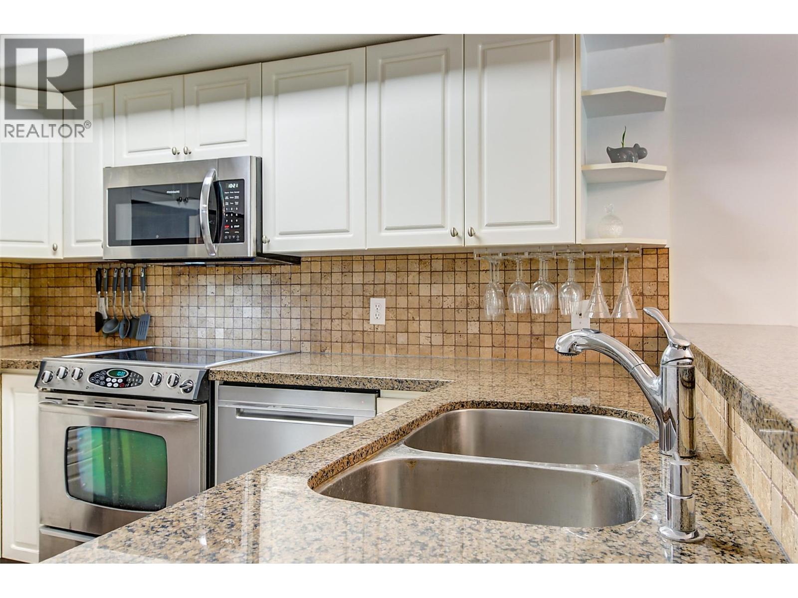 Photo 15 at 980 Dilworth Drive 111, Dilworth Mountain, Kelowna Photo 15 at 980 Dilworth Drive 111, Dilworth Mountain, Kelowna