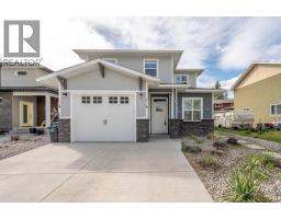 9457 Alder Street, summerland, British Columbia