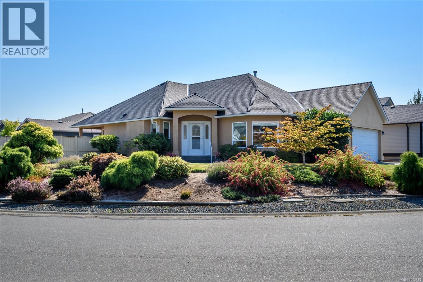 620 Banks Ave W, Parksville, British Columbia