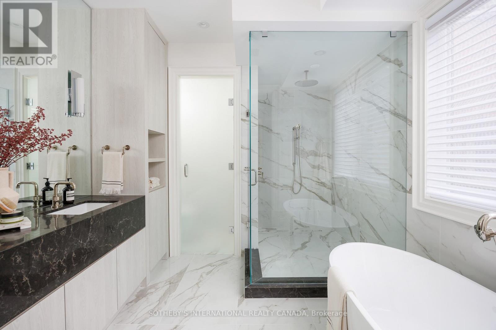 70 Gormley Avenue, Toronto, Ontario  M4V 1Z1 - Photo 27 - C12379229