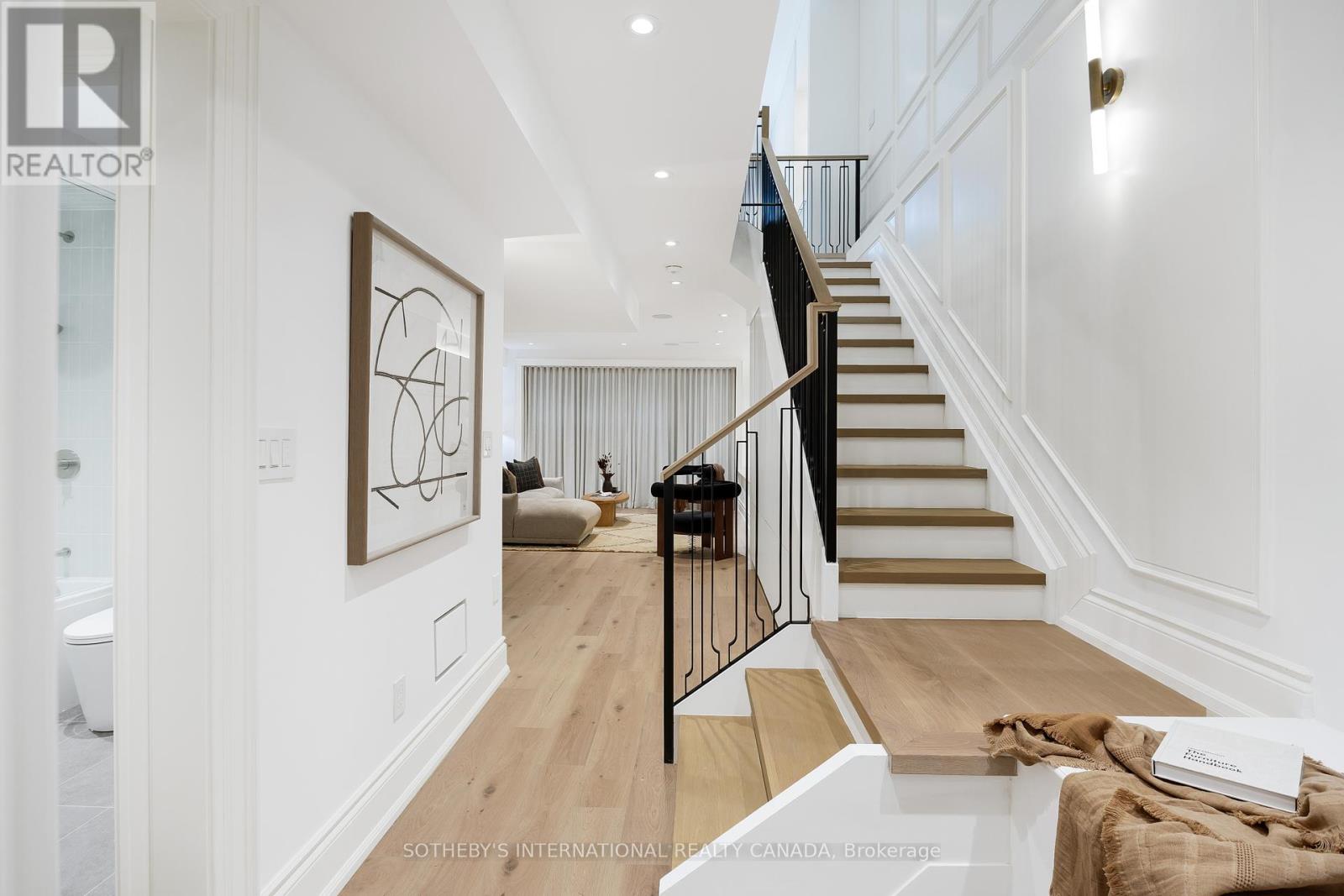 70 Gormley Avenue, Toronto, Ontario  M4V 1Z1 - Photo 41 - C12379229