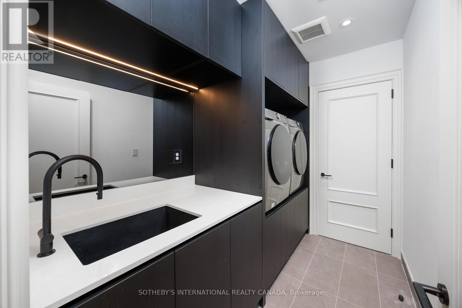 70 Gormley Avenue, Toronto, Ontario  M4V 1Z1 - Photo 45 - C12379229